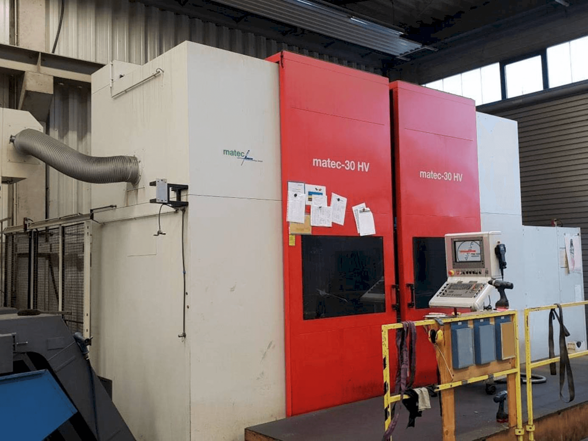 Masina Matec 30 HV eestvaade