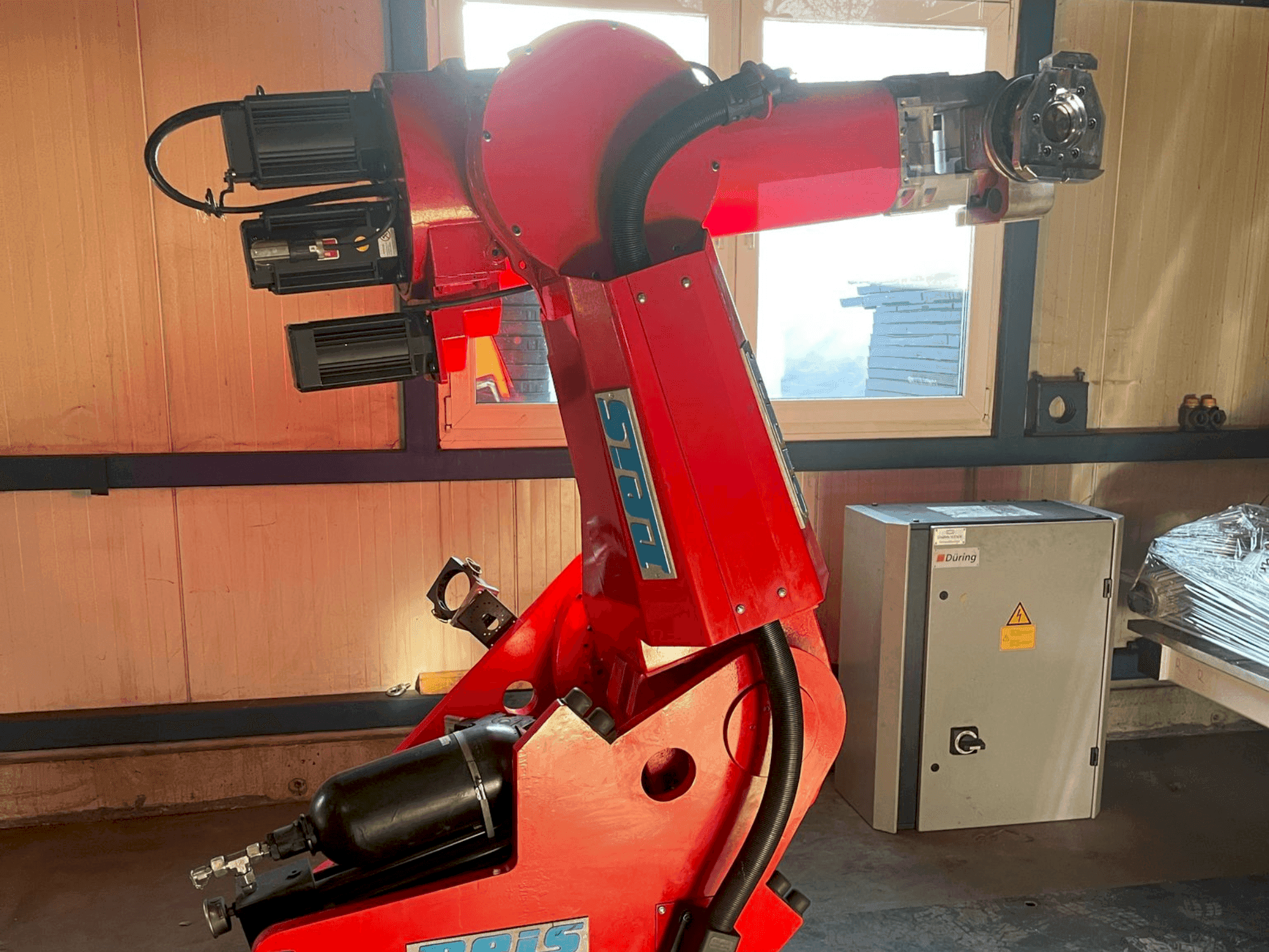 Masina Reis SRV 130 eestvaade