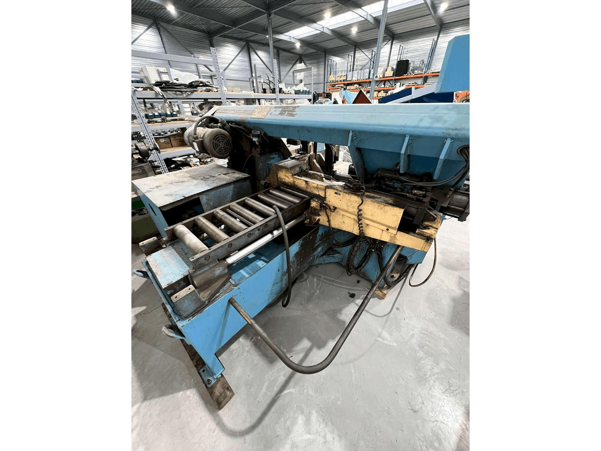 Masina DoALL 3300NC eestvaade