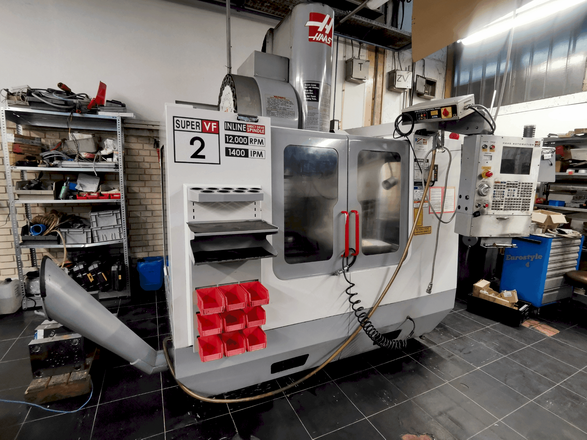 Masina HAAS VF-2 SSHE eestvaade