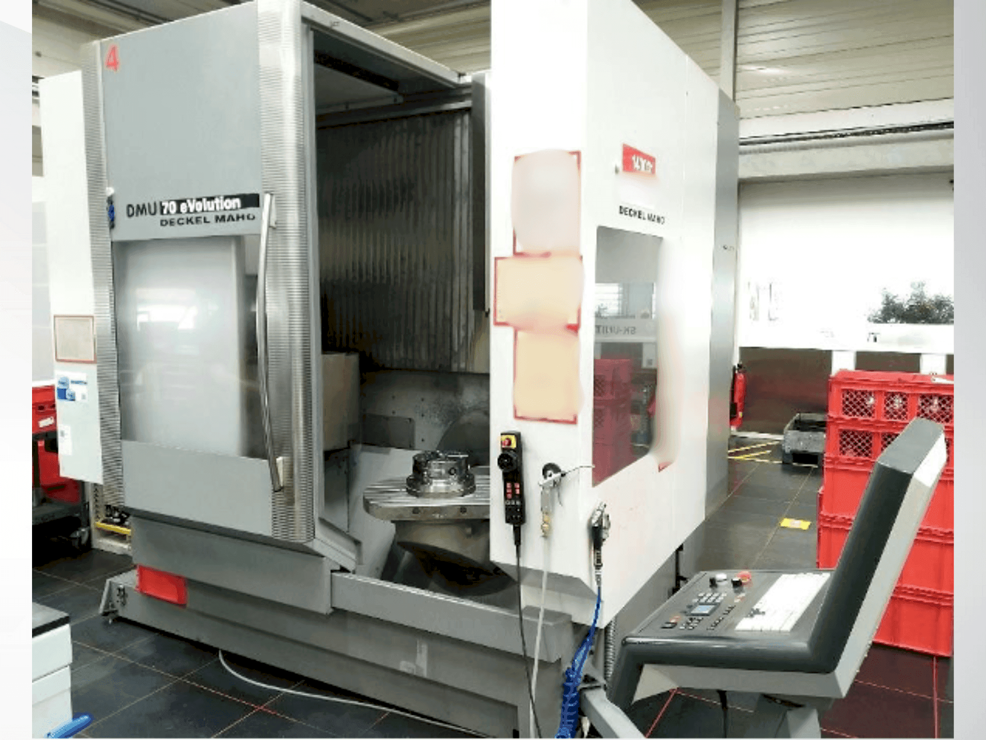 Masina DECKEL DMU 70 eVolution eestvaade