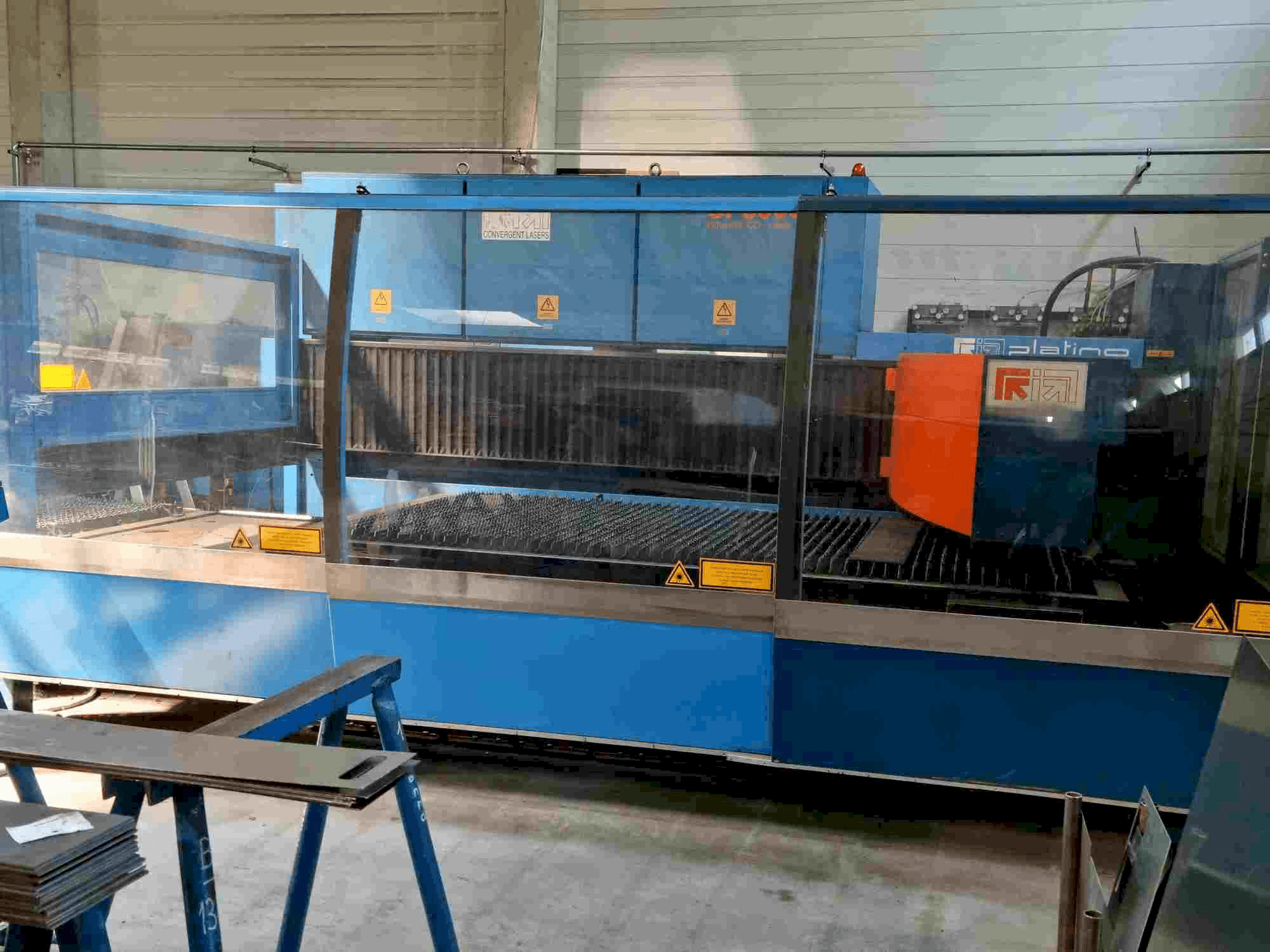 Masina Prima Industrie Platino 1530 3kW eestvaade