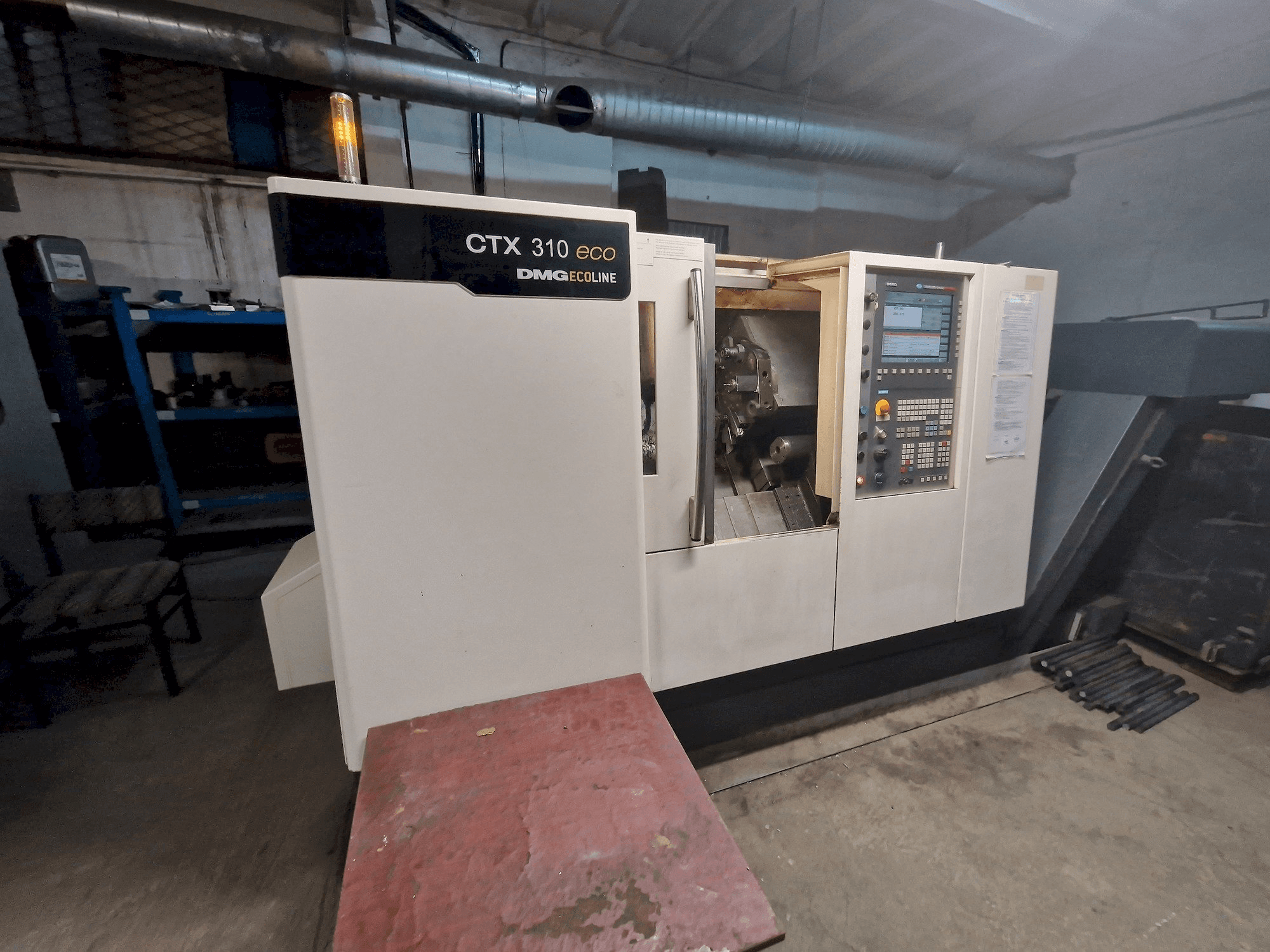 Masina DMG CTX 310 eestvaade
