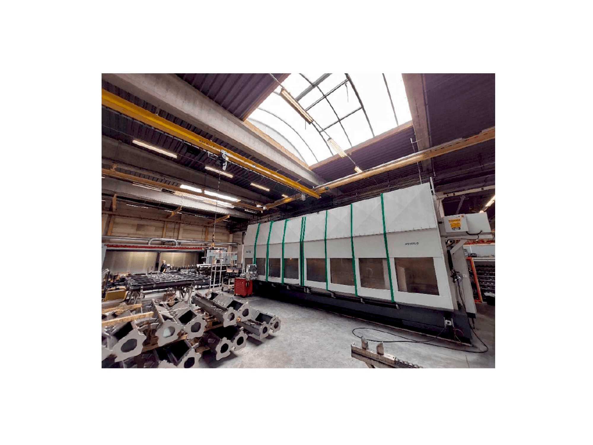 Masina Unisign Univers 6 eestvaade