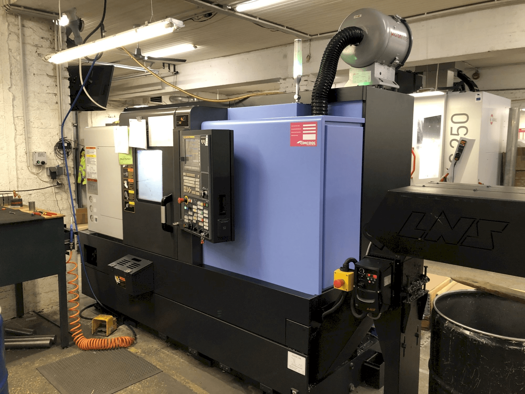 Masina Doosan Lynx 220 LYC eestvaade