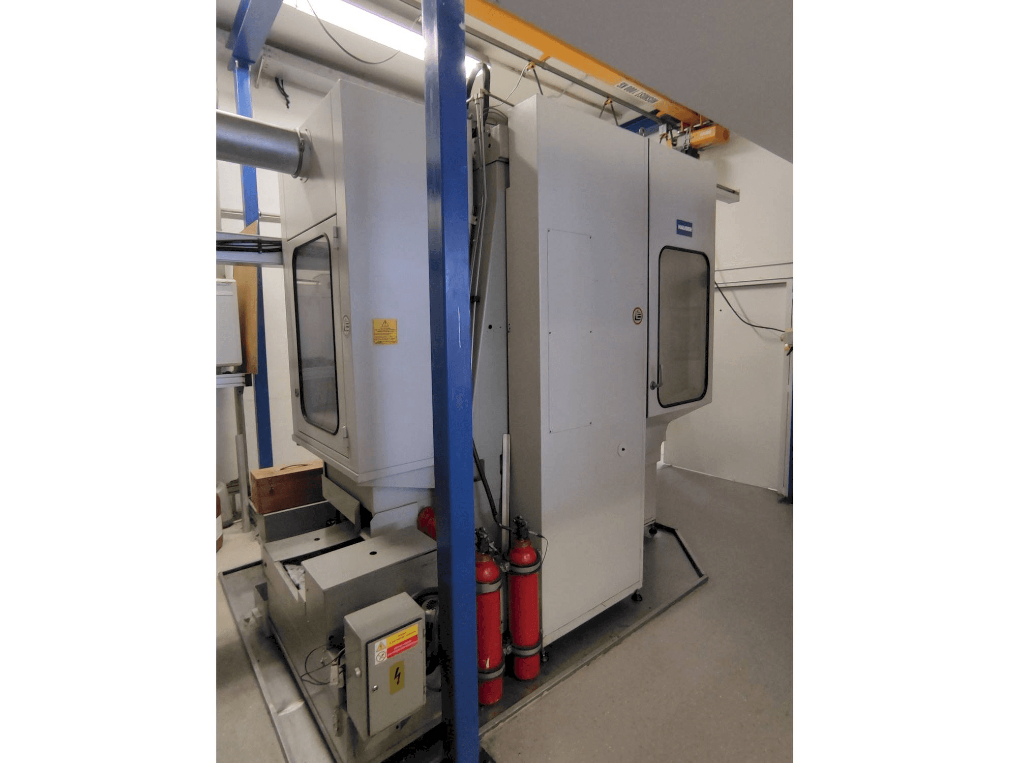 Masina HAUSER S40 eestvaade