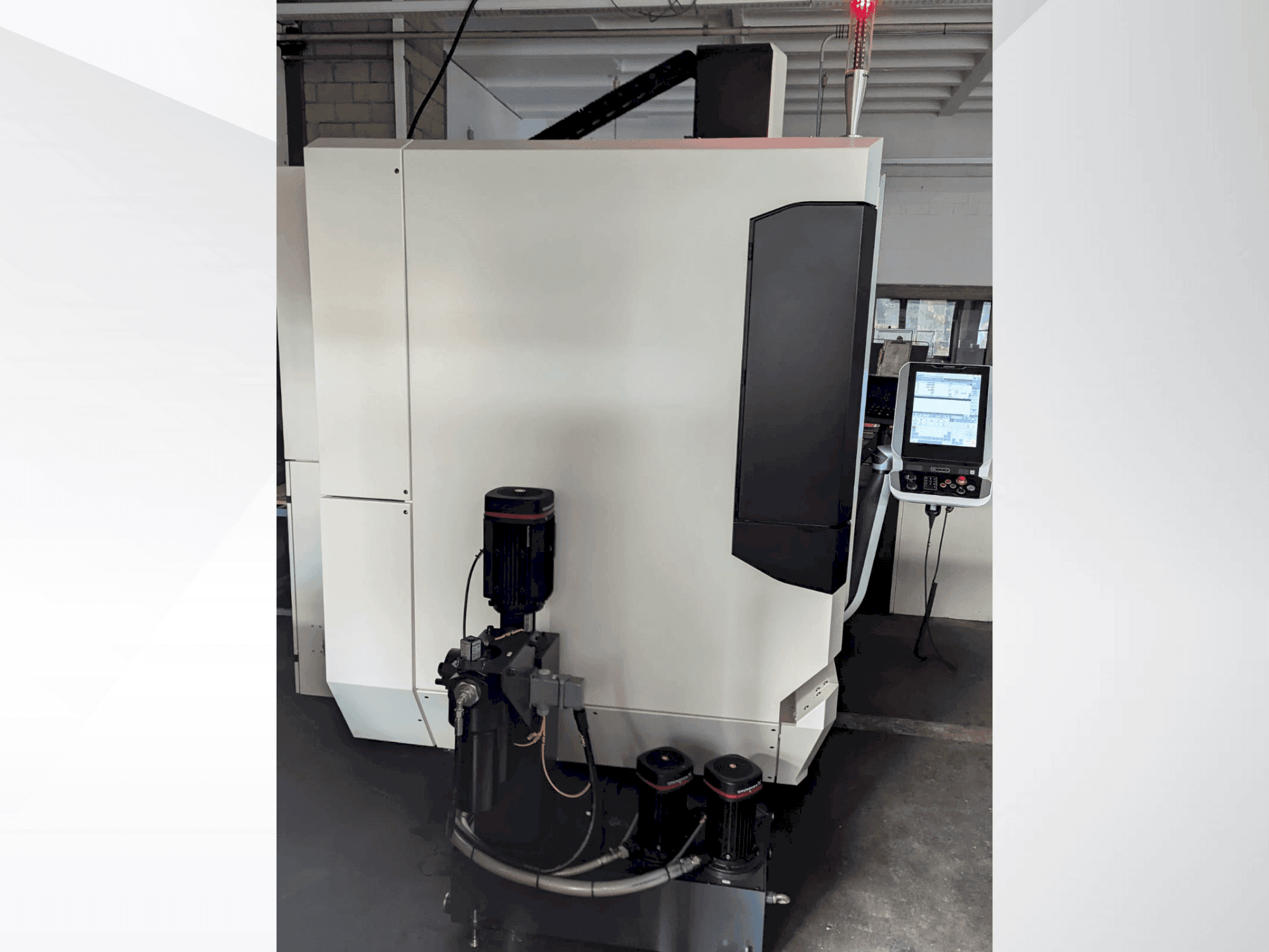 Masina DMG MORI CMX 50U eestvaade