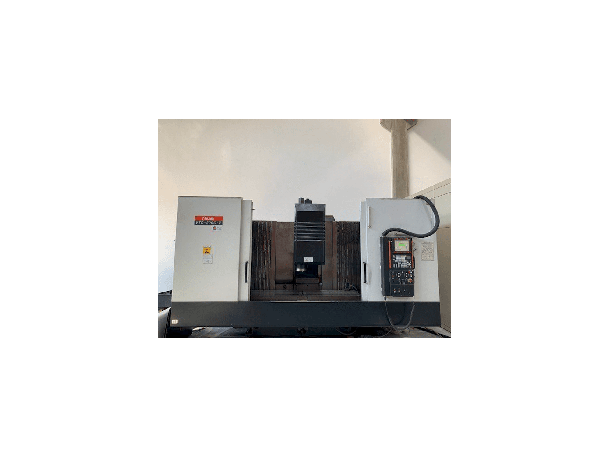 Masina Mazak VT 200C II eestvaade