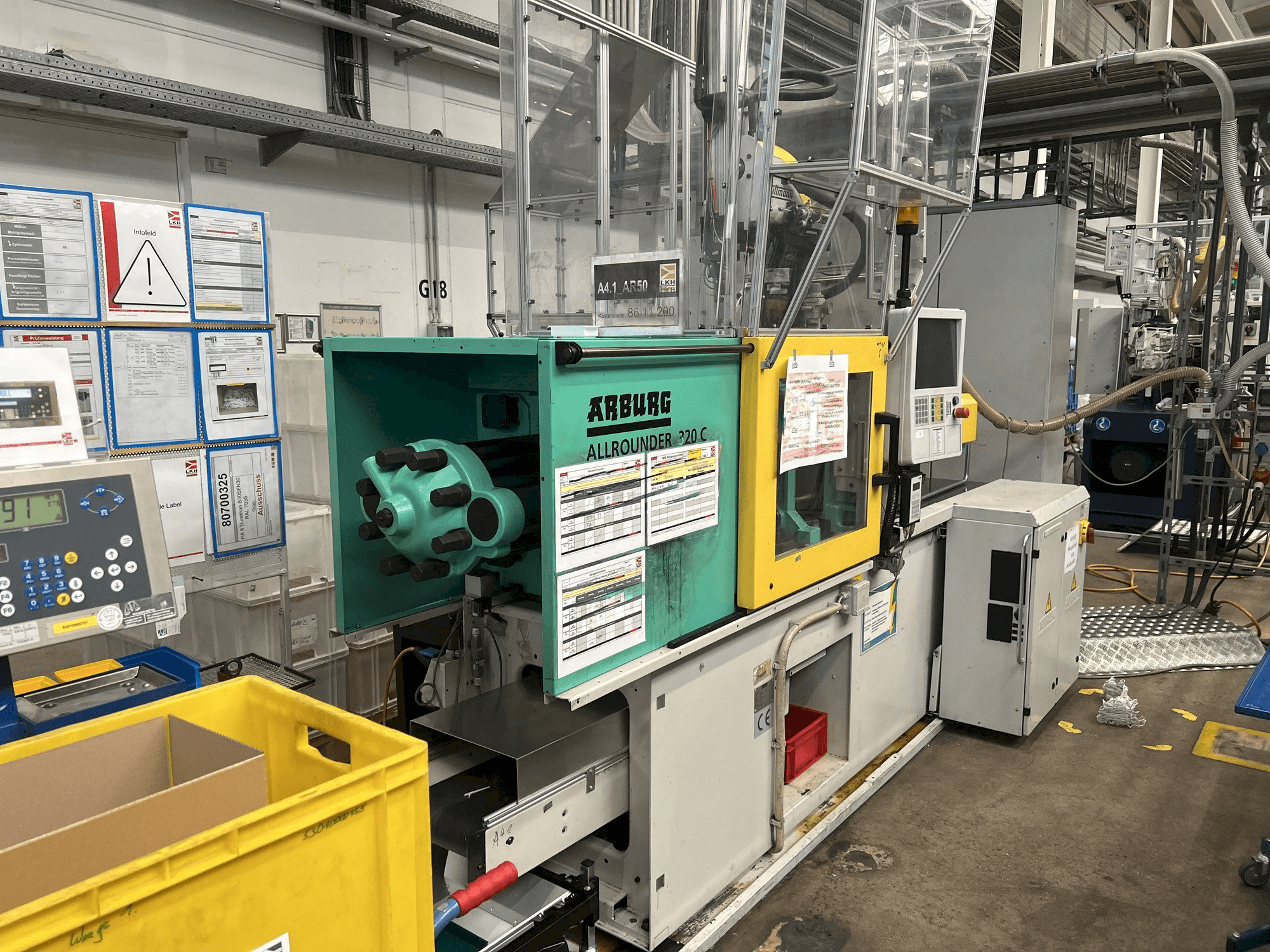 Masina Arburg Allrounder 320C 500 - 170 vasaku külje vaade