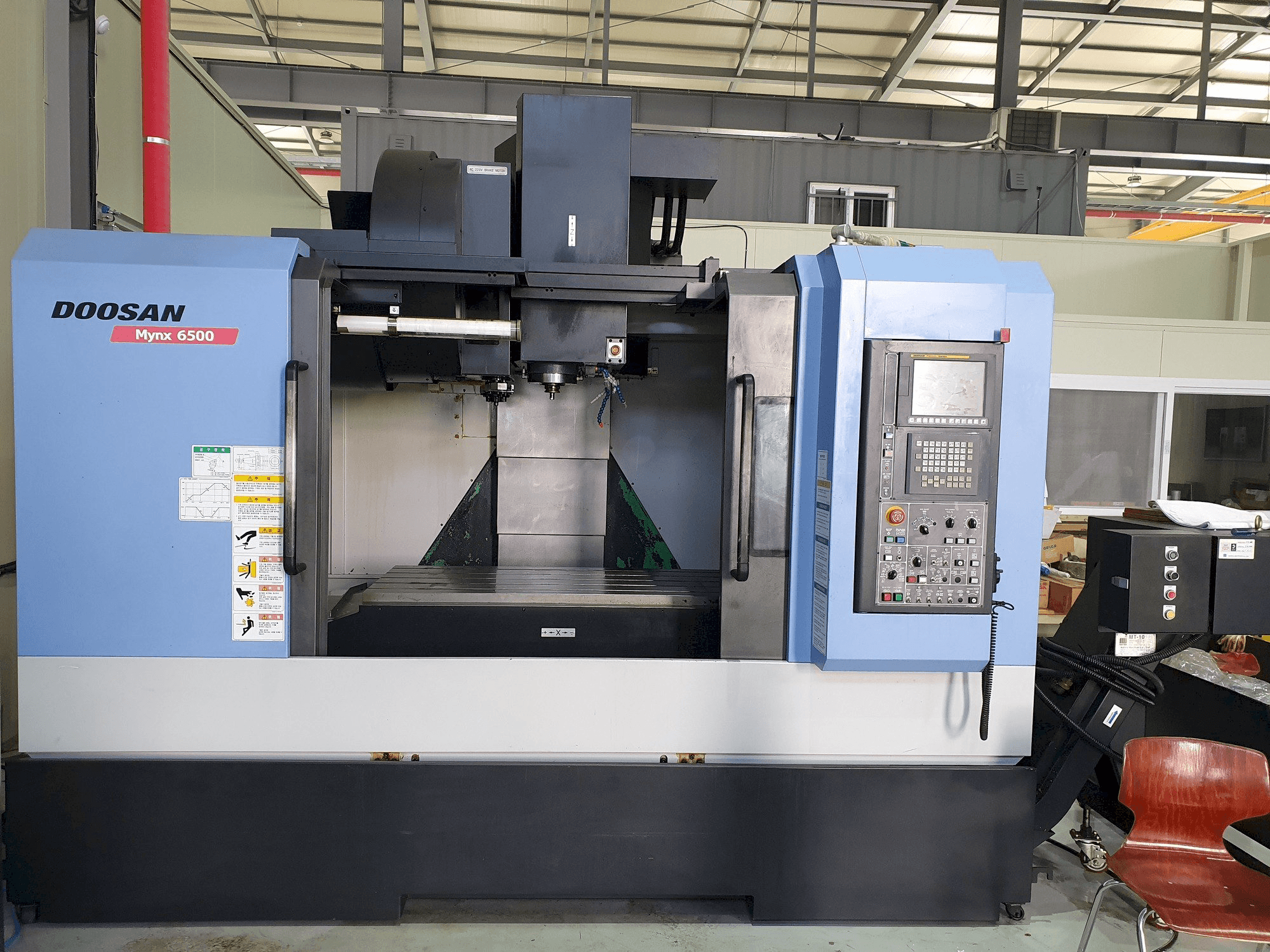 Masina Doosan MYNX 6500 eestvaade