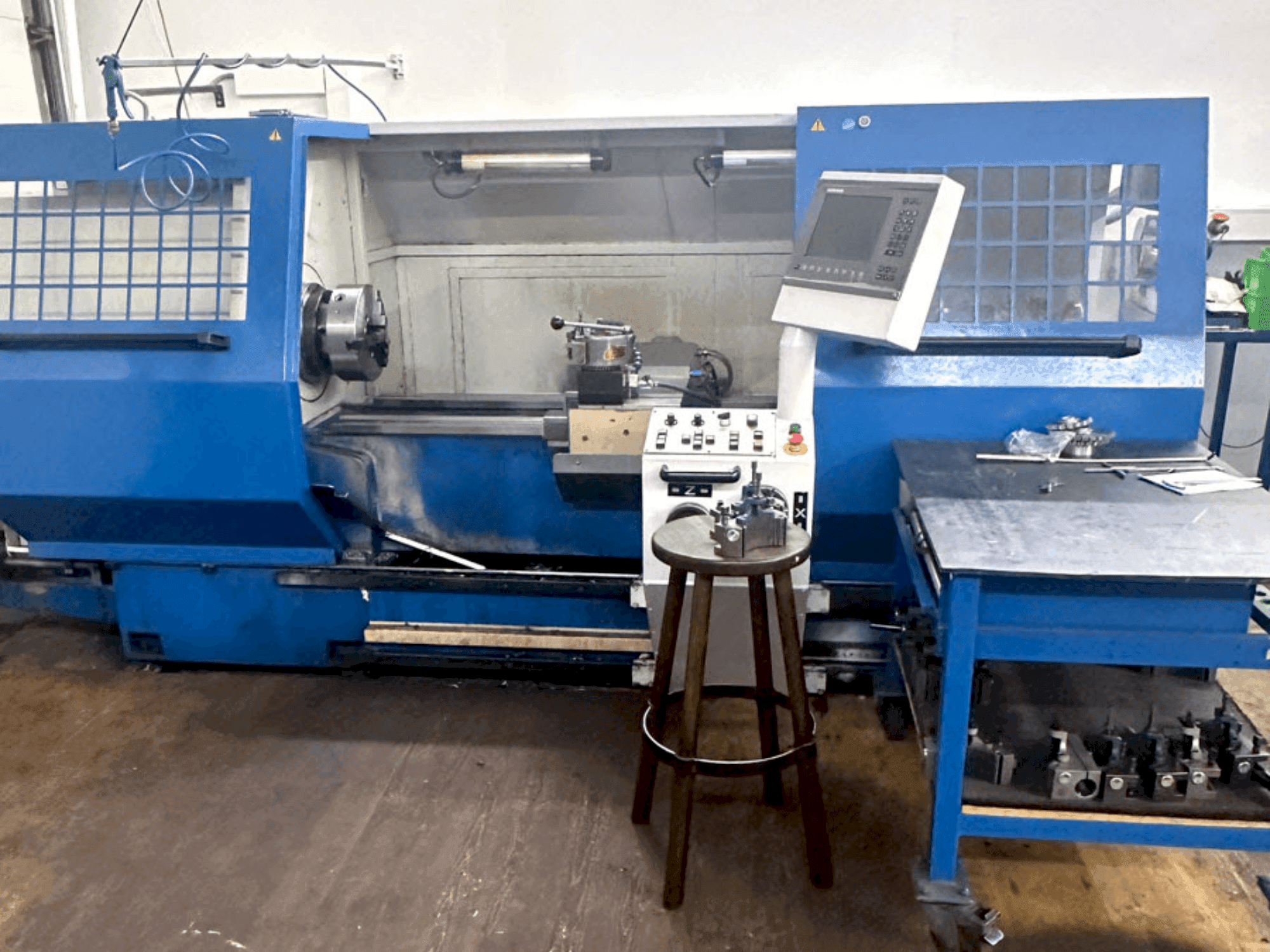 Masina VOJUS Sotos 500/1500/CS eestvaade