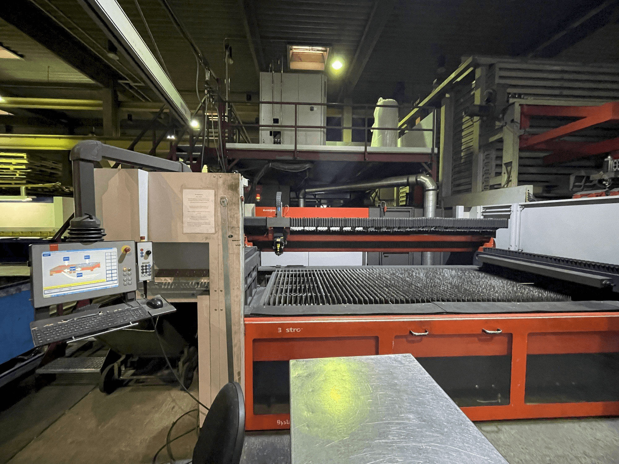 Masina Bystronic Bylaser 4400 eestvaade