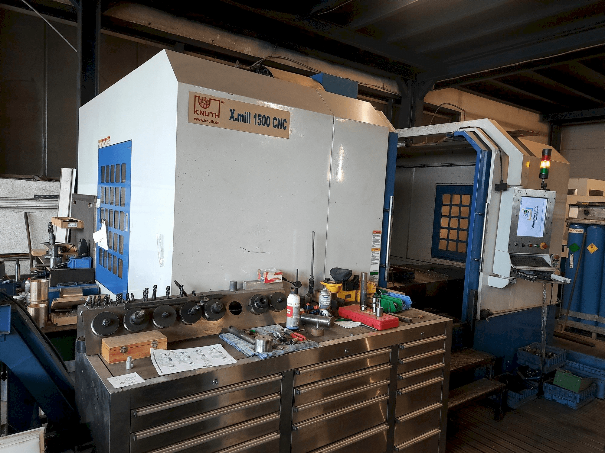 Masina KNUTH X-Mill 1500 CNC eestvaade