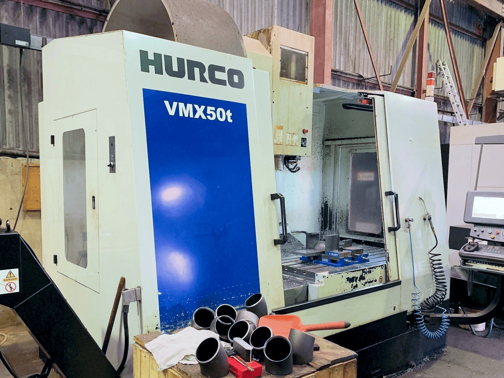 Masina Hurco VMX 50T eestvaade