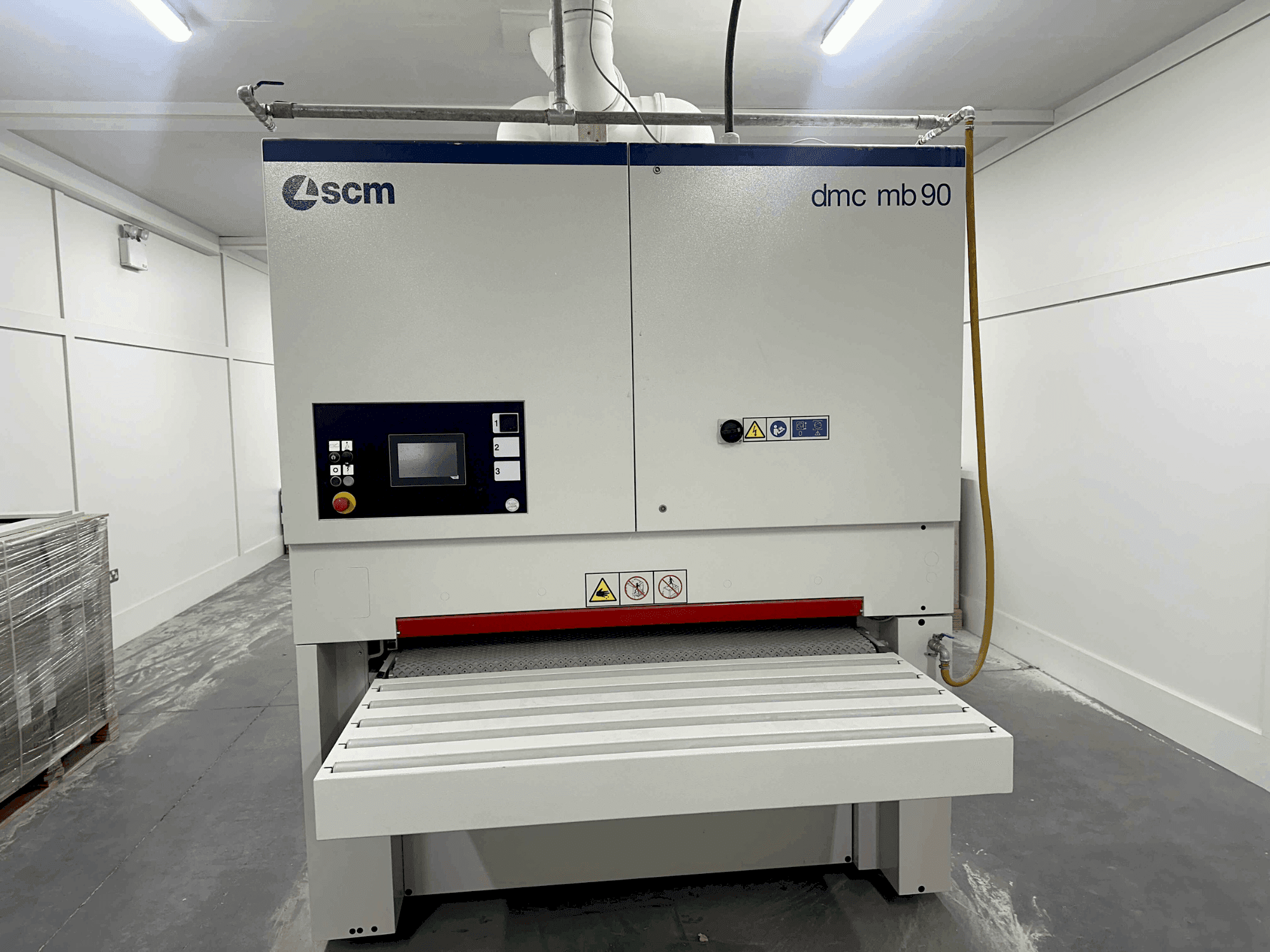 Masina SCM DMC MB90 DBB135 eestvaade