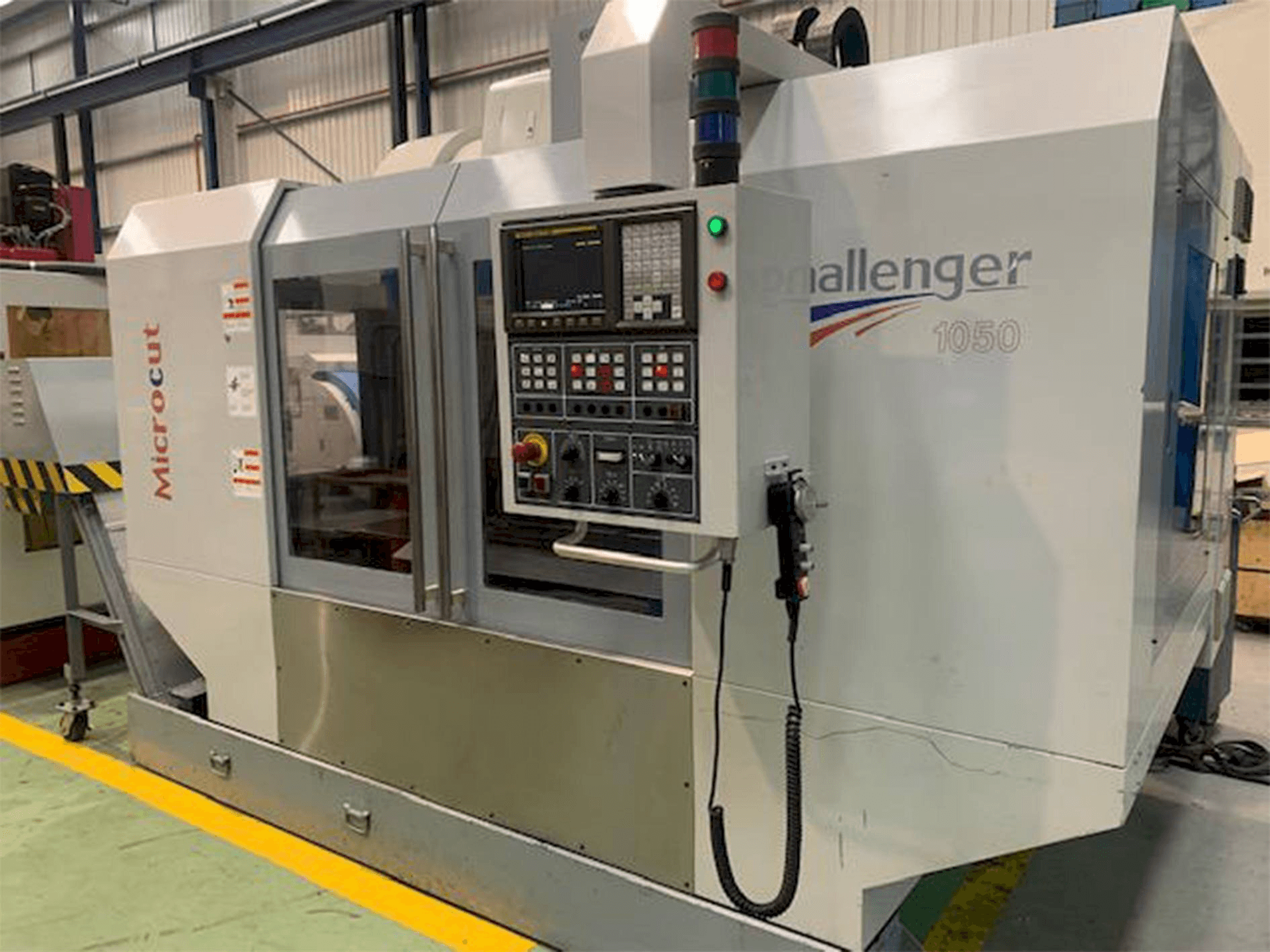 Masina MICROCUT Challenger 1050 eestvaade