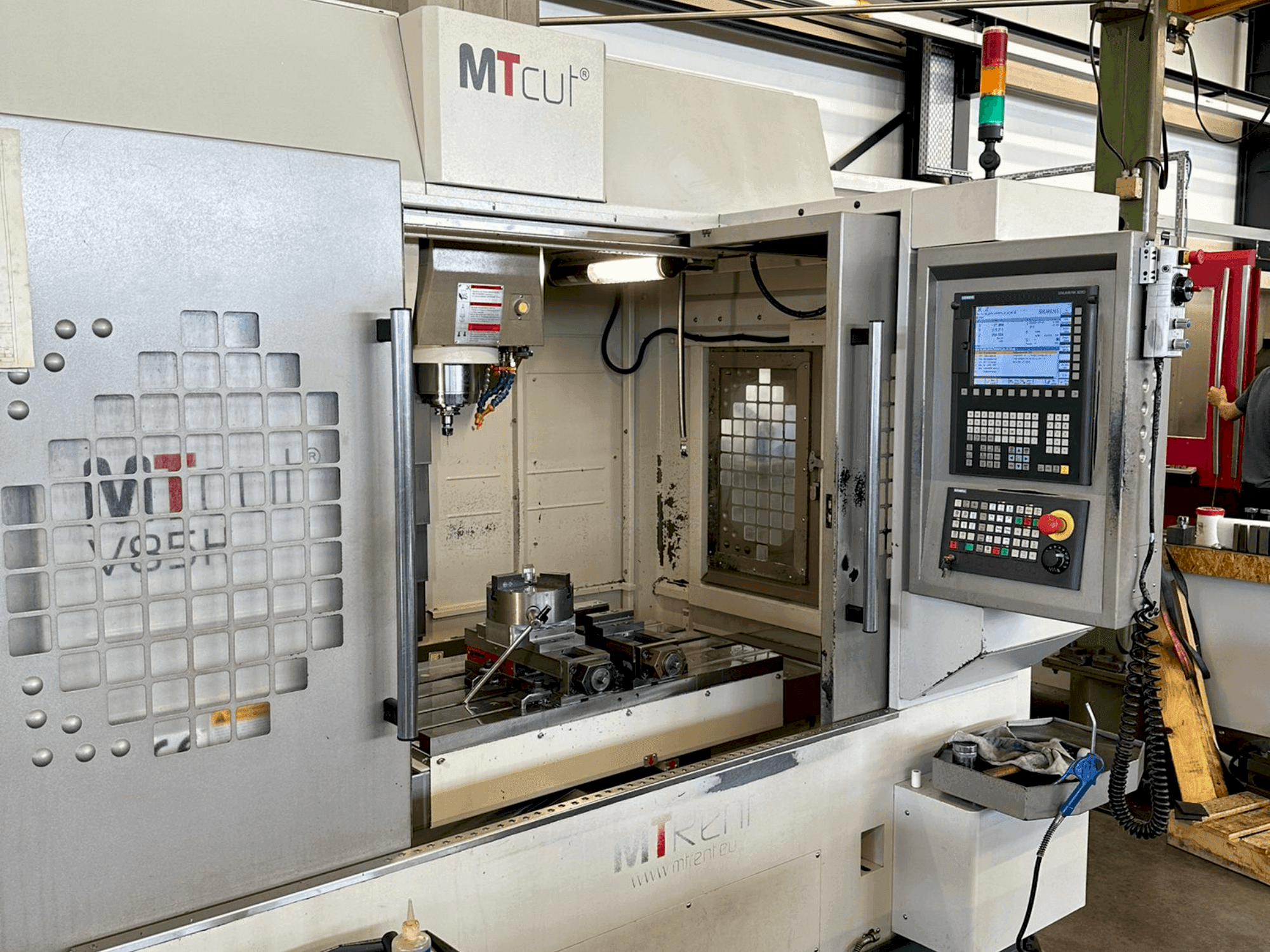 Masina MTcut V 85 H eestvaade