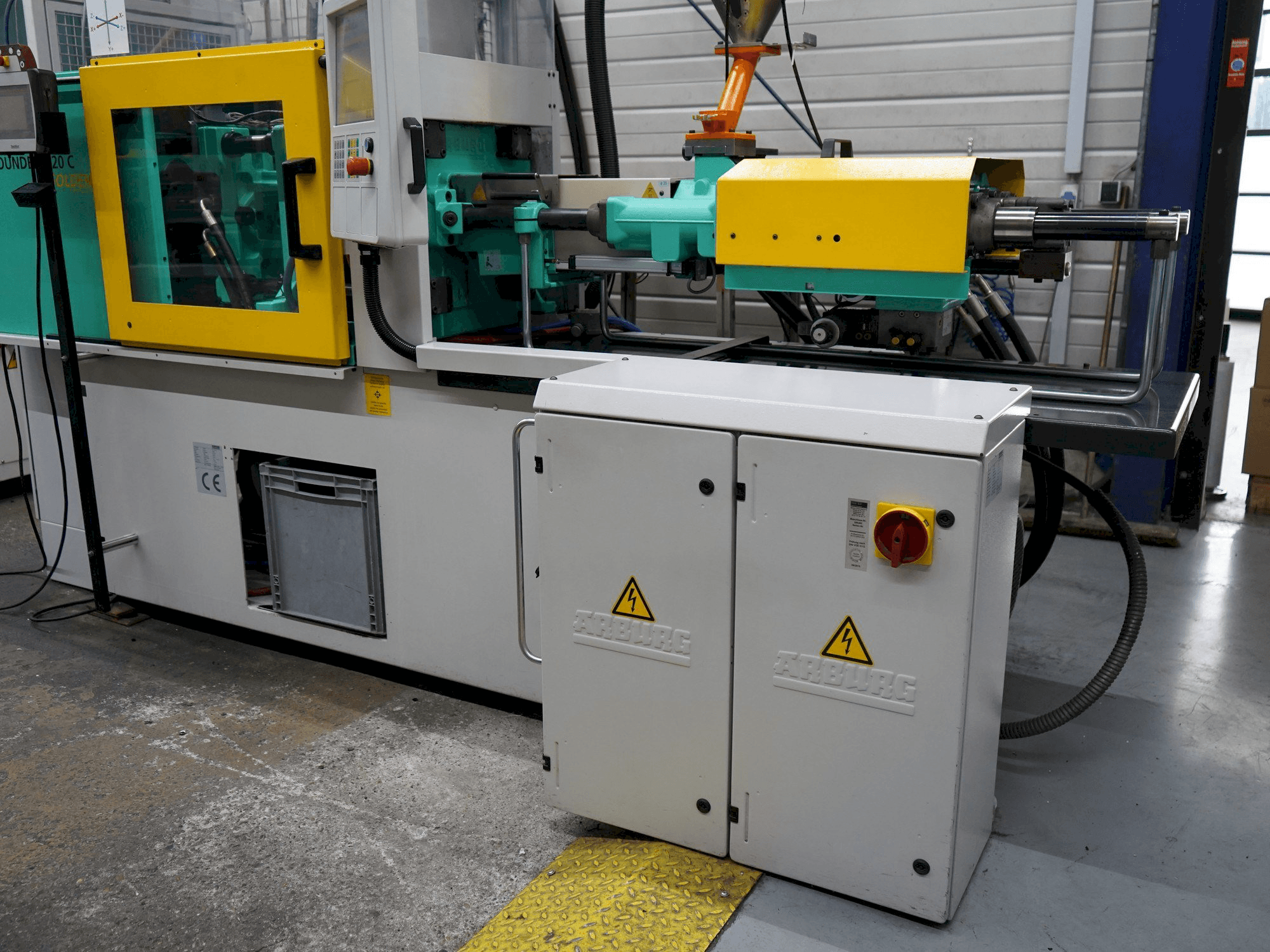 Masina Arburg 320C (500-170) eestvaade