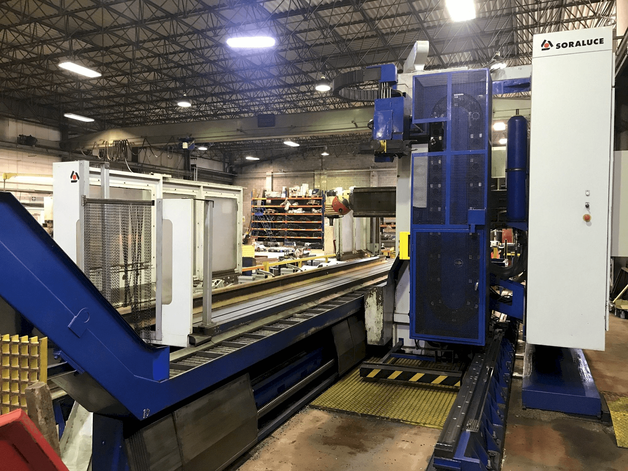 Masina Soraluce SLP 8000 eestvaade