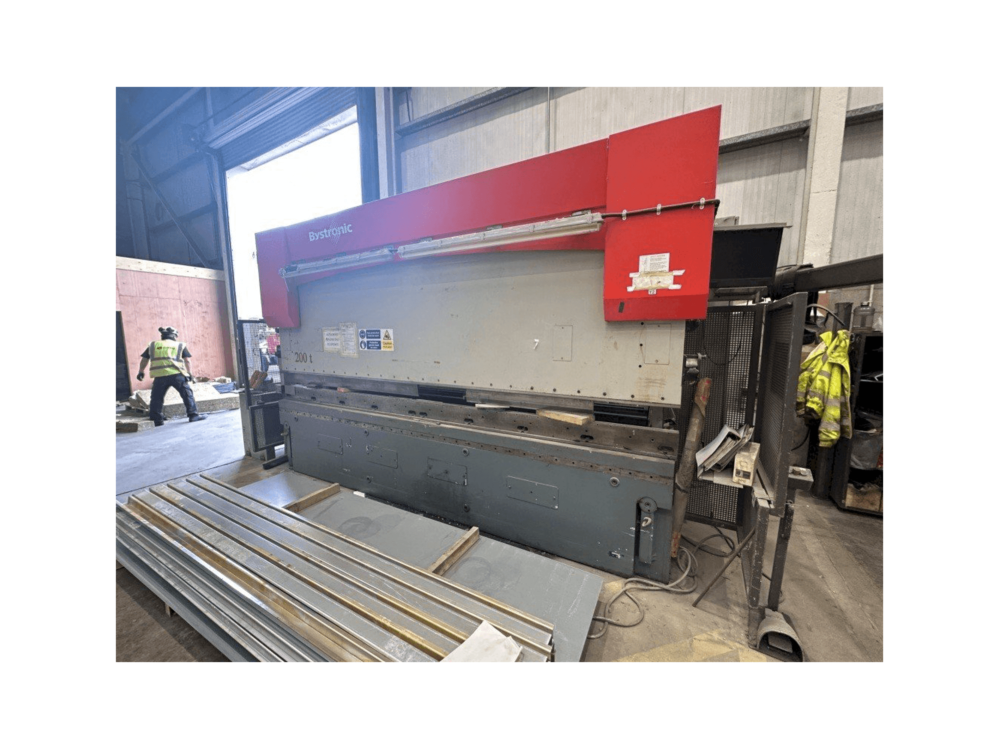 Masina Bystronic PR 200 x 4100 eestvaade