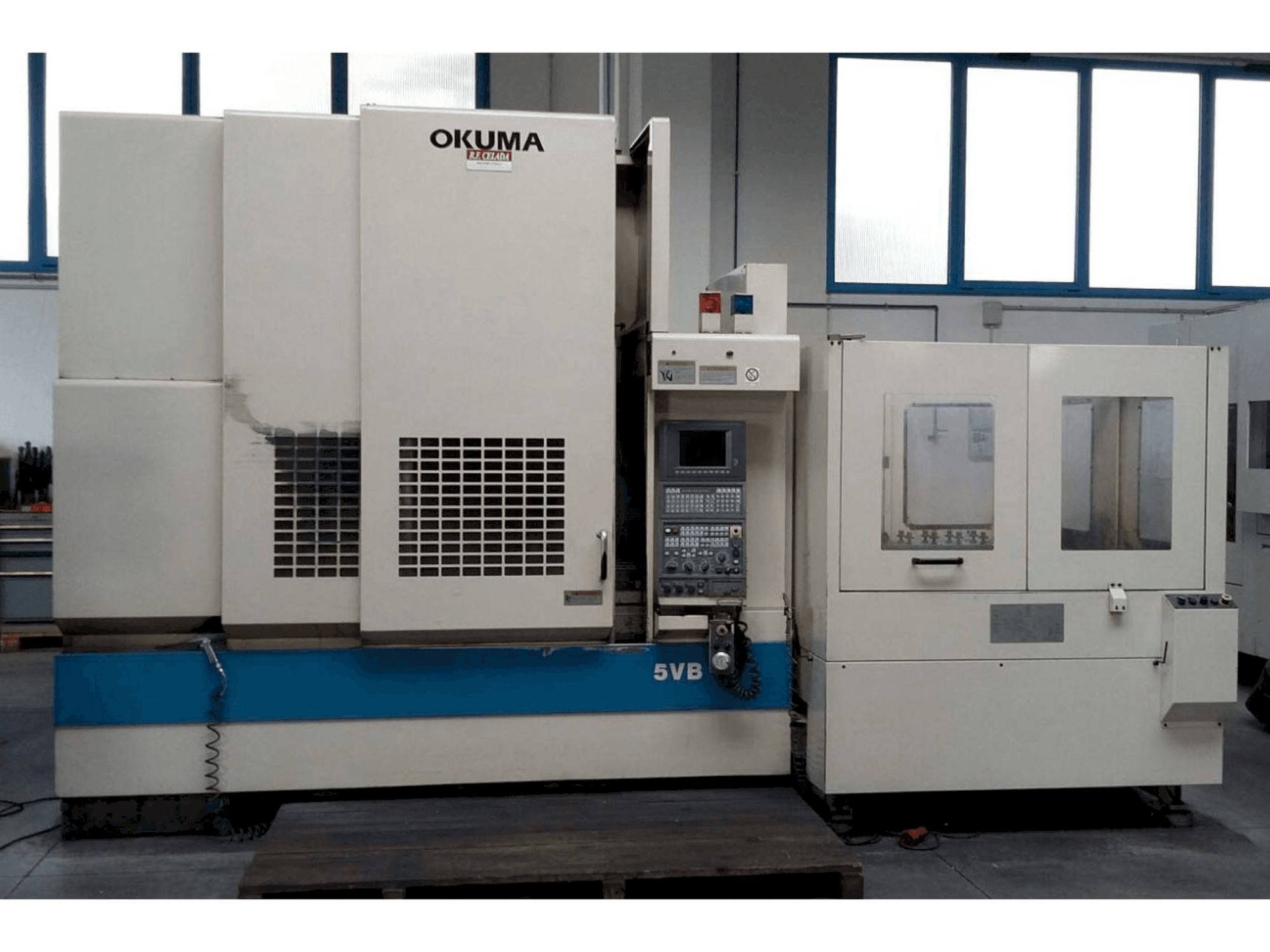 Masina Okuma MX55 VB eestvaade