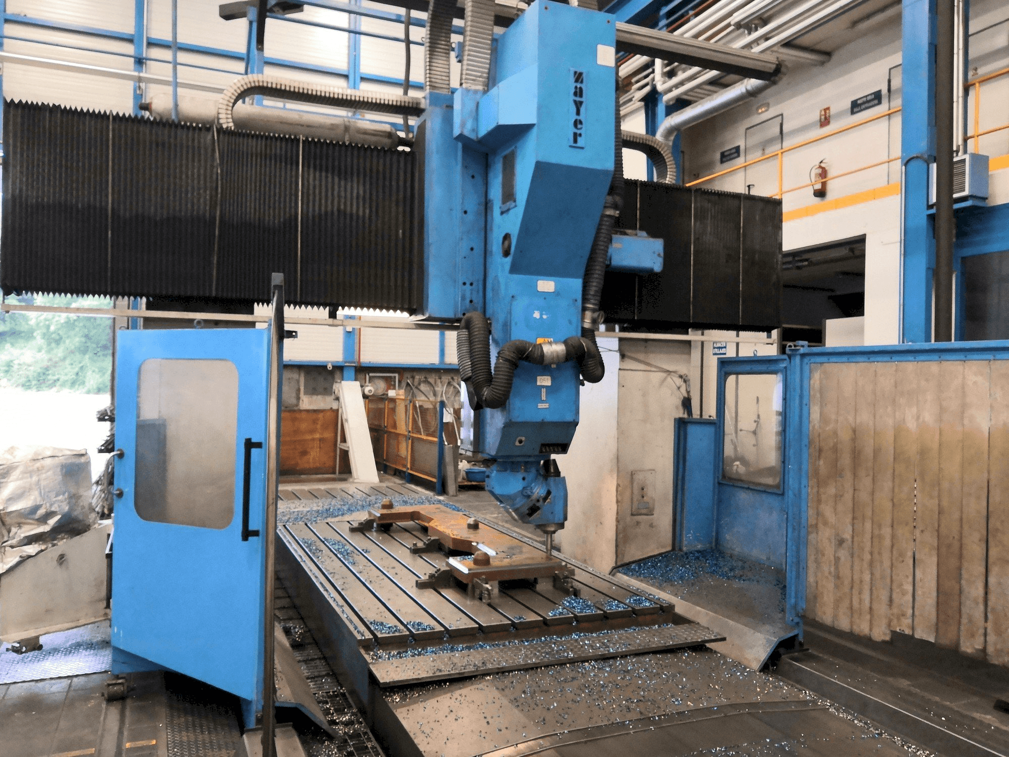 Masina Zayer KP 6000 AR eestvaade