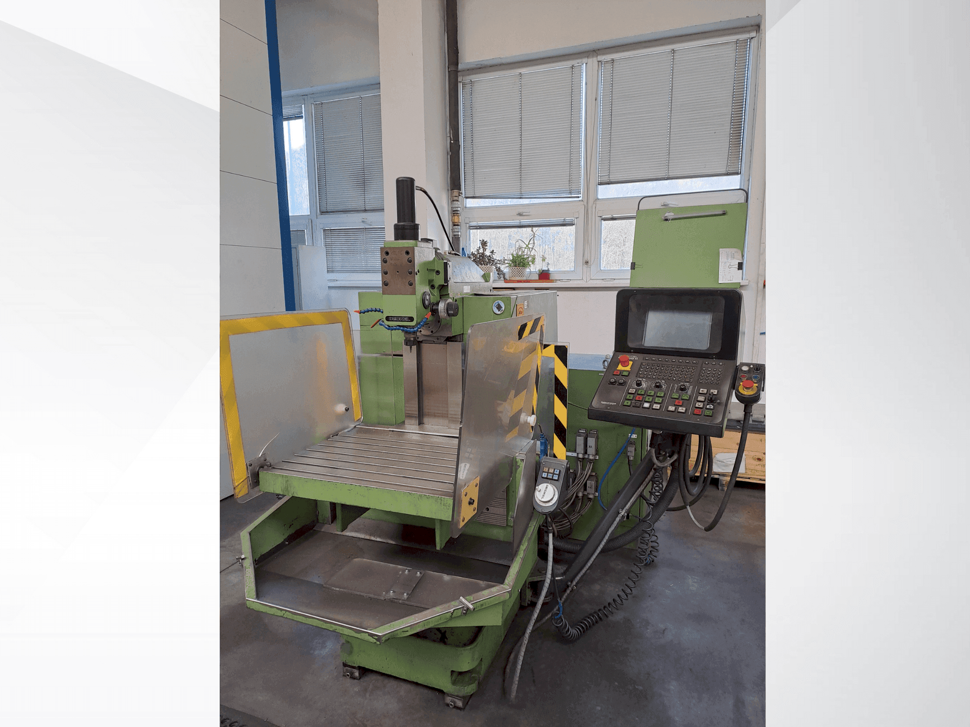 Masina DECKEL FP 3A (1999) eestvaade