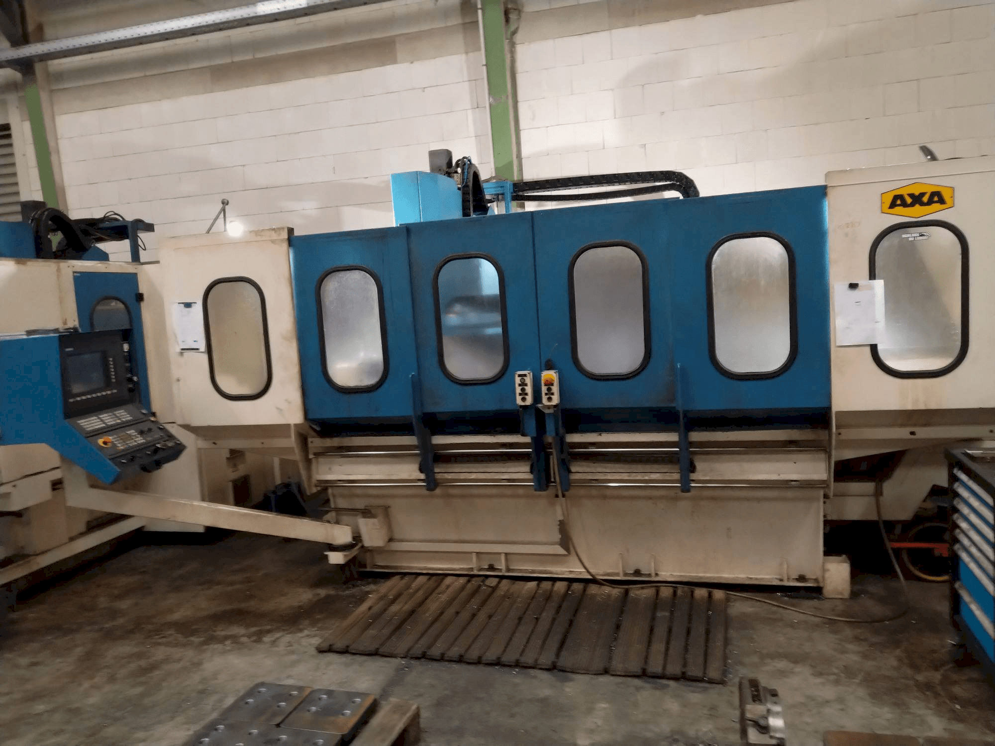 Masina AXA VSC 2M eestvaade