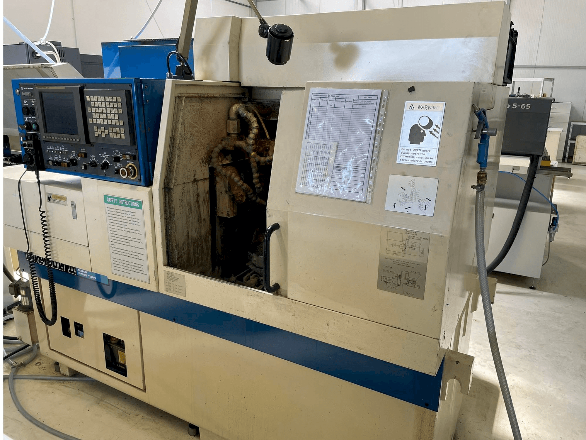 Masina TSUGAMI BS20-II parema külje vaade