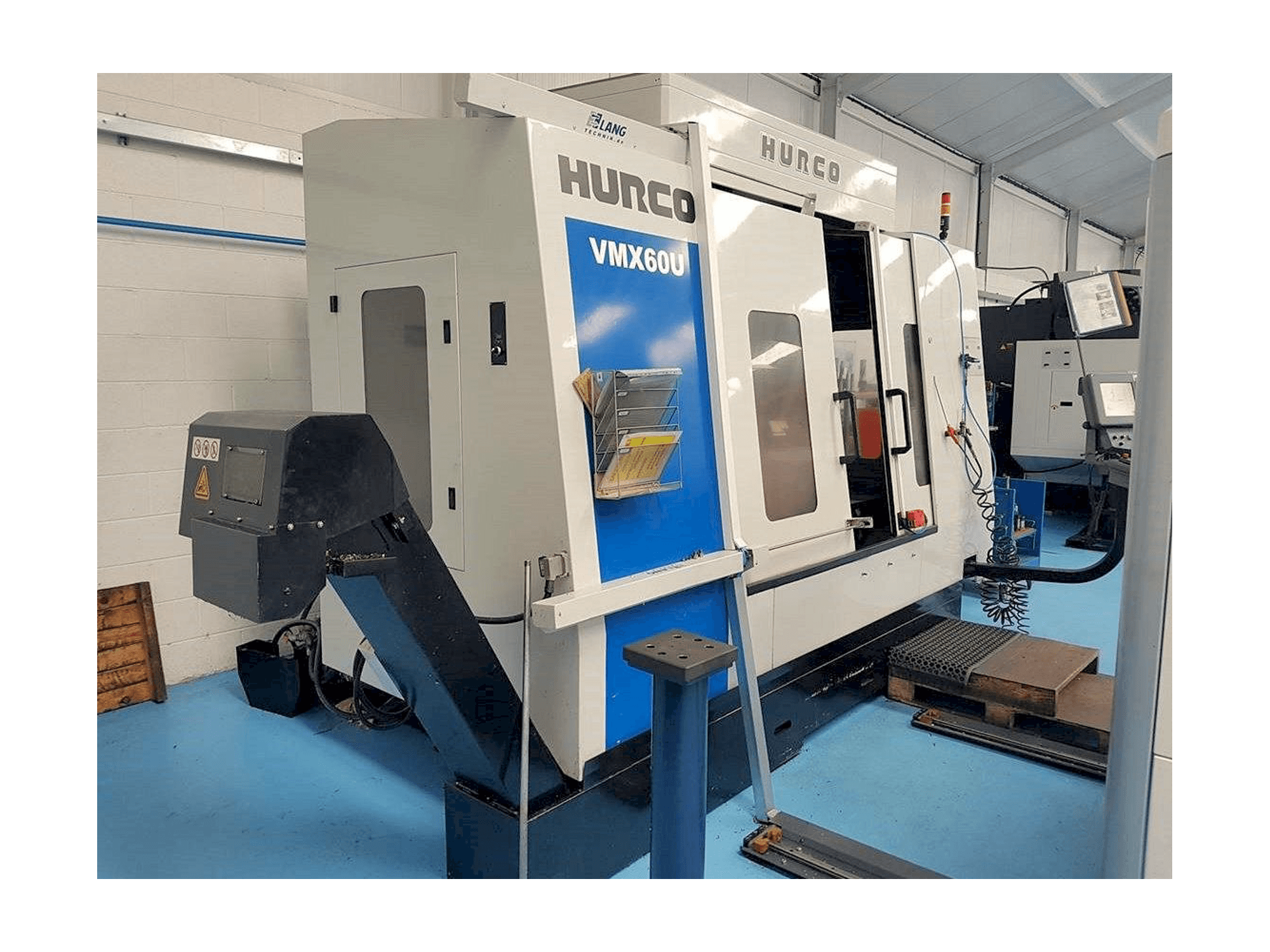 Masina Hurco VMX 60U eestvaade