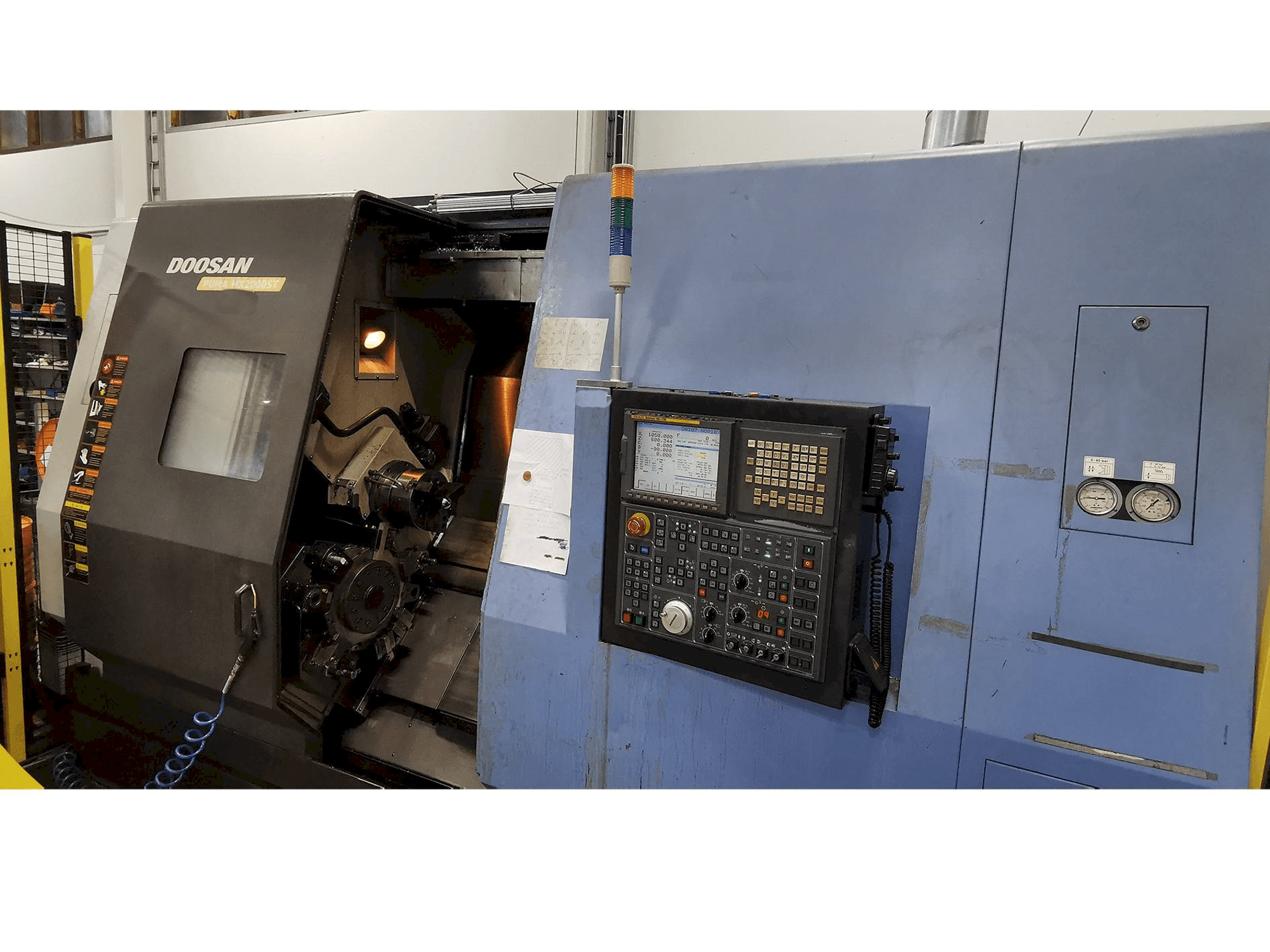 Masina Doosan Puma MX 2000 ST eestvaade