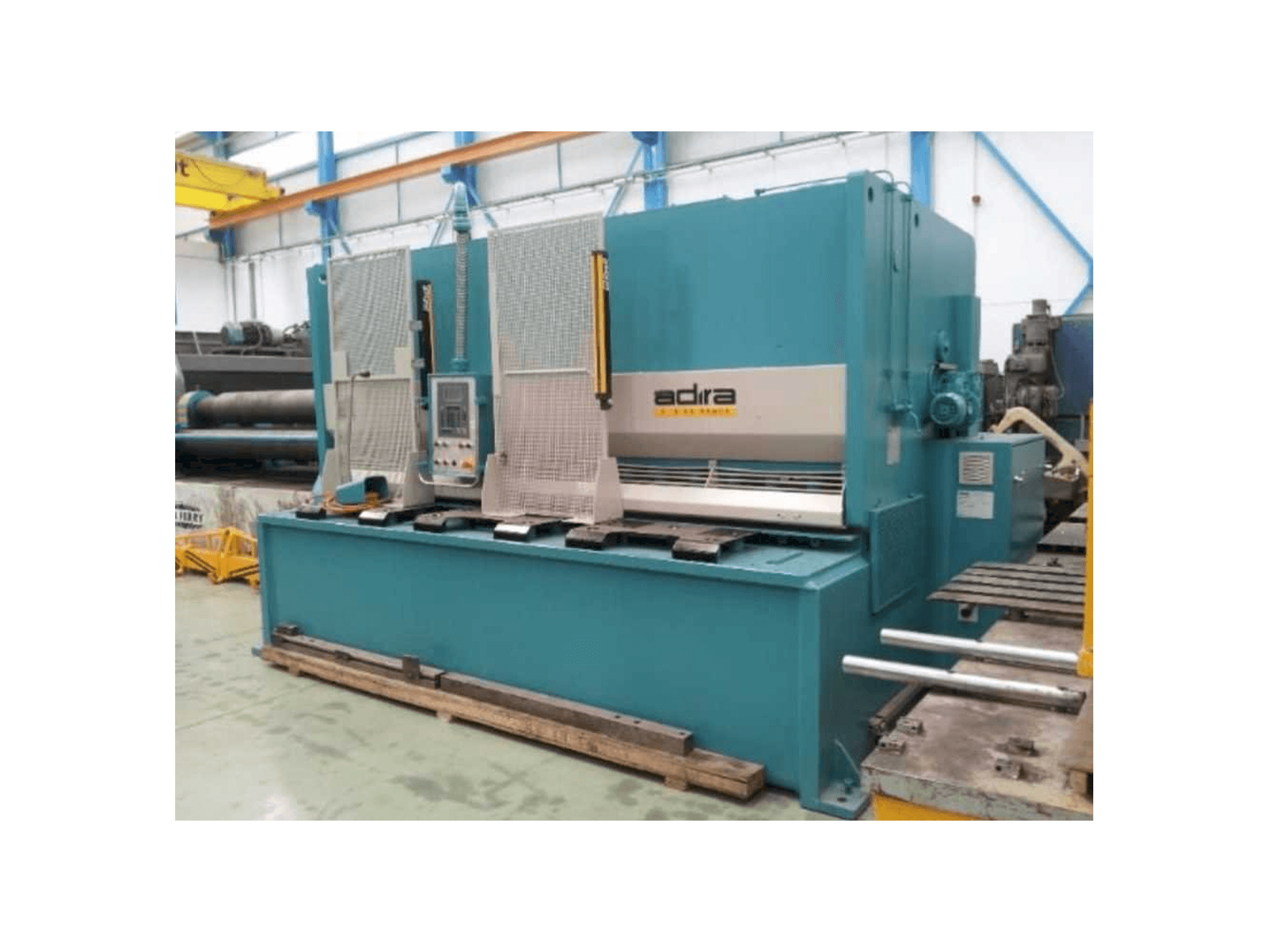 Masina ADIRA GVX 2030 eestvaade