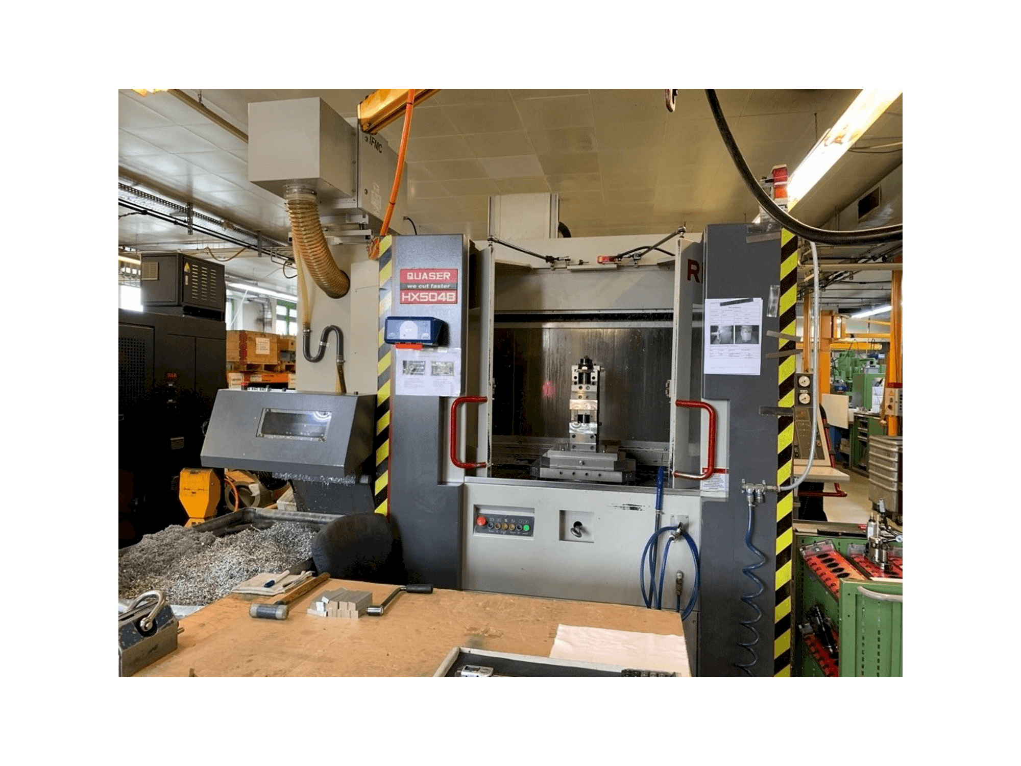 Masina Quaser HX504B eestvaade