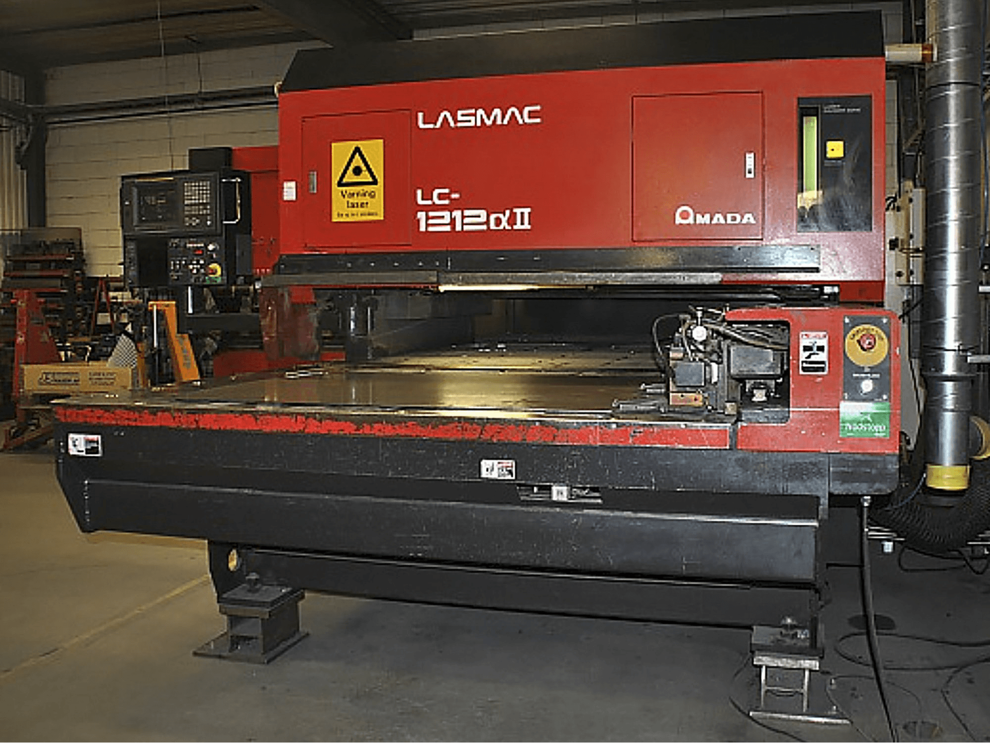 Masina AMADA LC 1212 α2 eestvaade