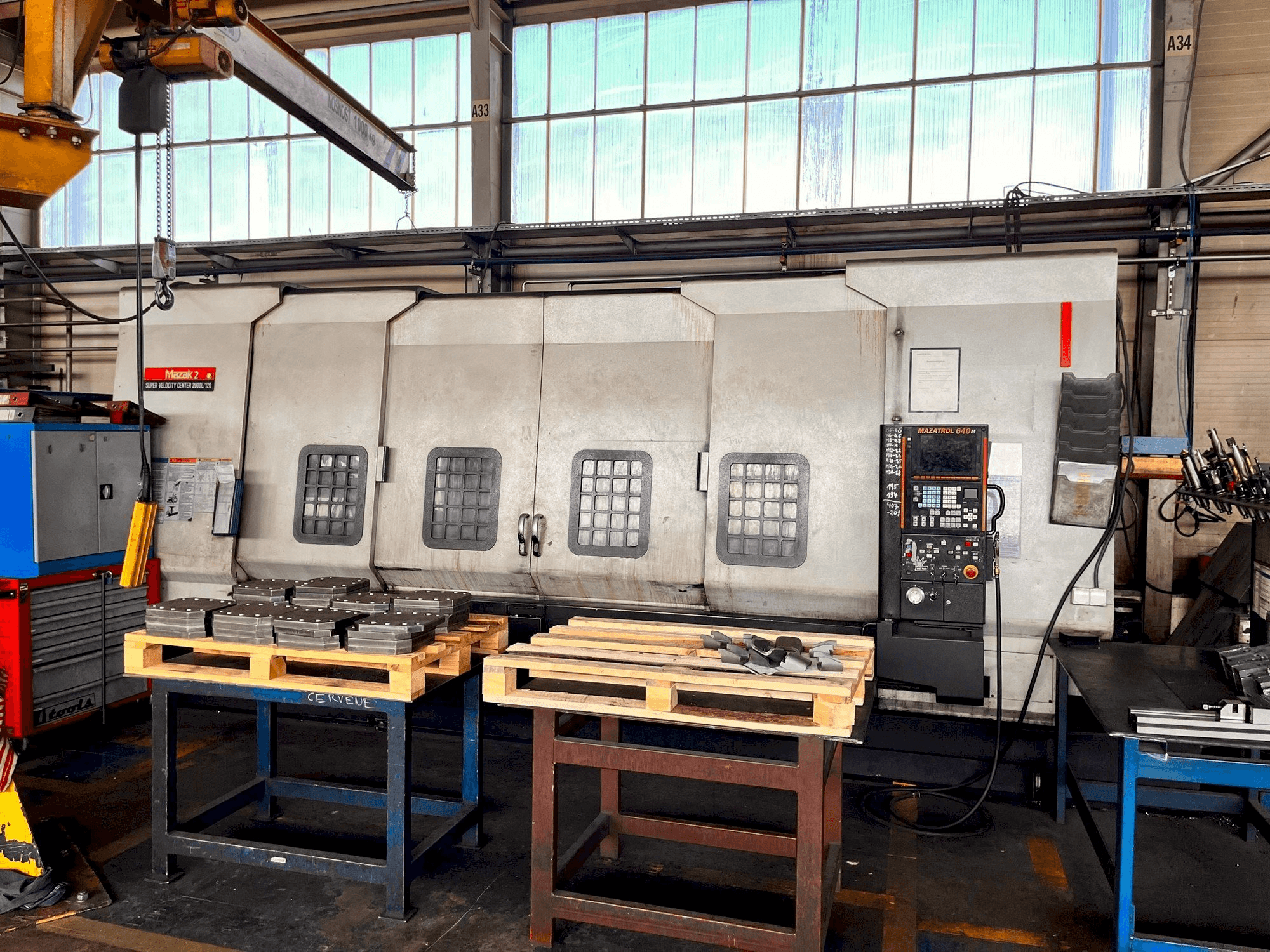 Masina Mazak SVC 2000L/120 eestvaade