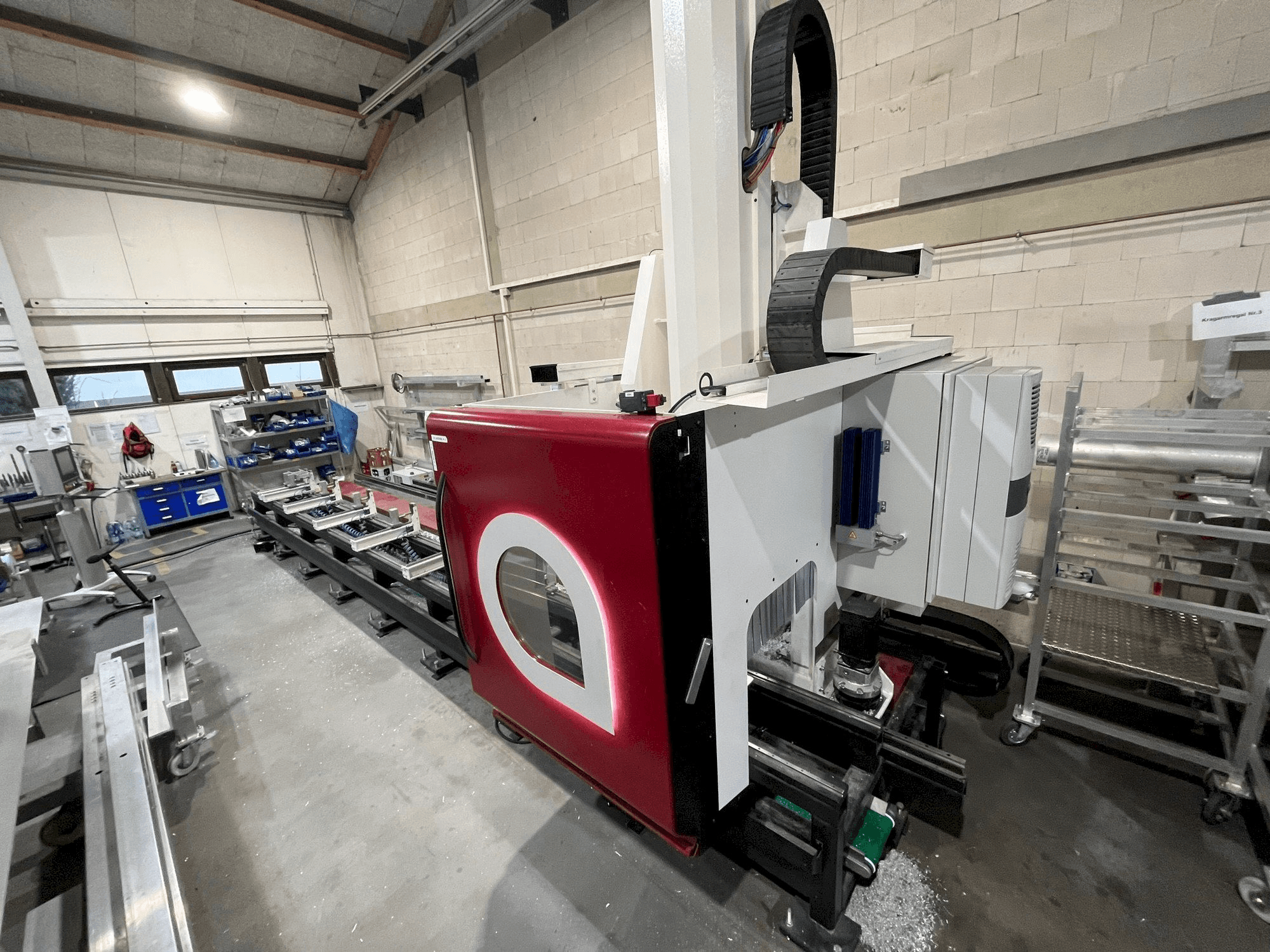 Masina Austen AX 607 eestvaade