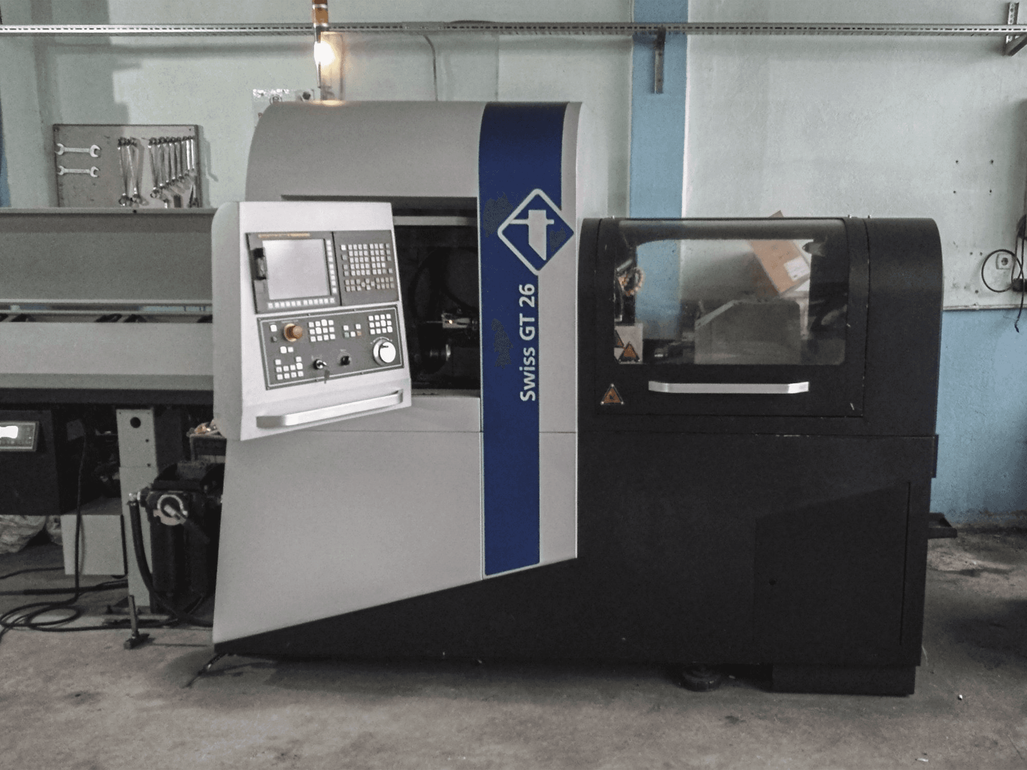 Masina Tornos SWISS GT 26 eestvaade