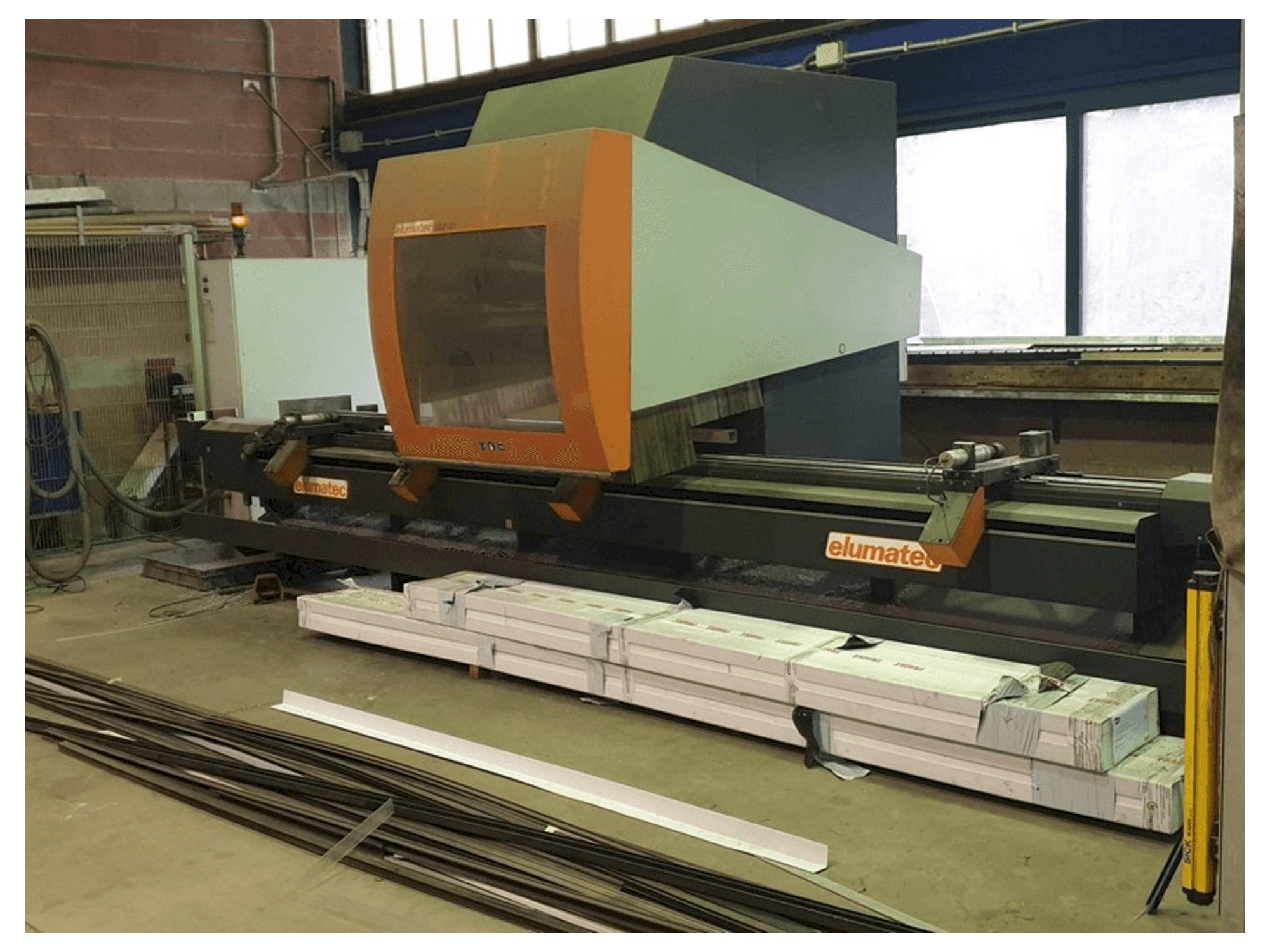 Masina Elumatec SBZ 131 eestvaade