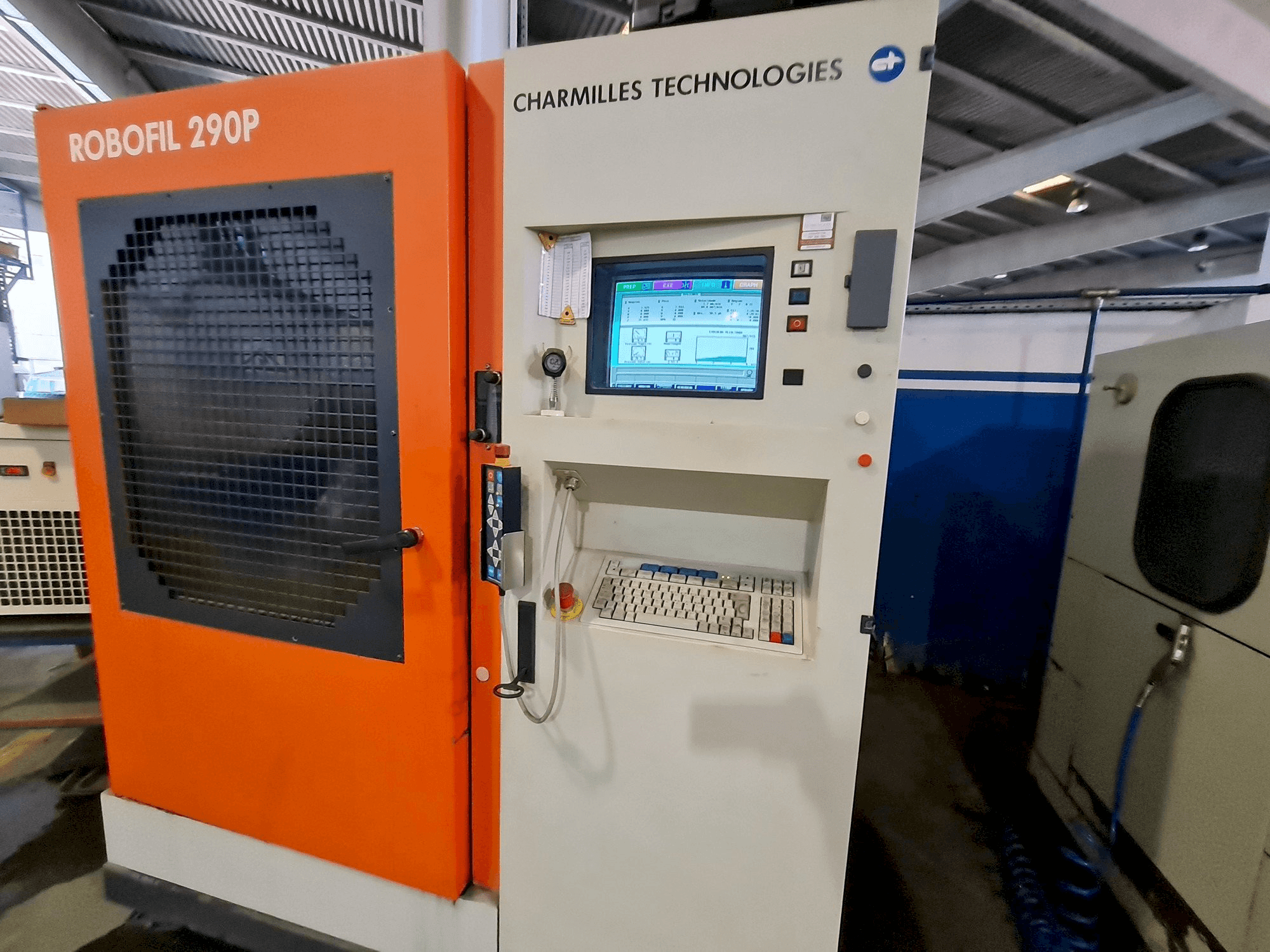 Masina CHARMILLES 290P eestvaade