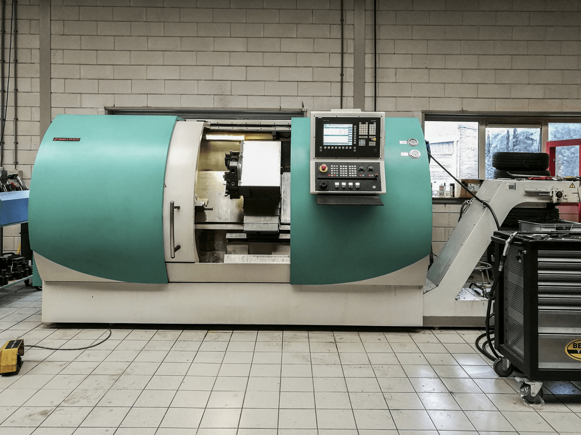 Masina TRENS SBL 500 CNC eestvaade