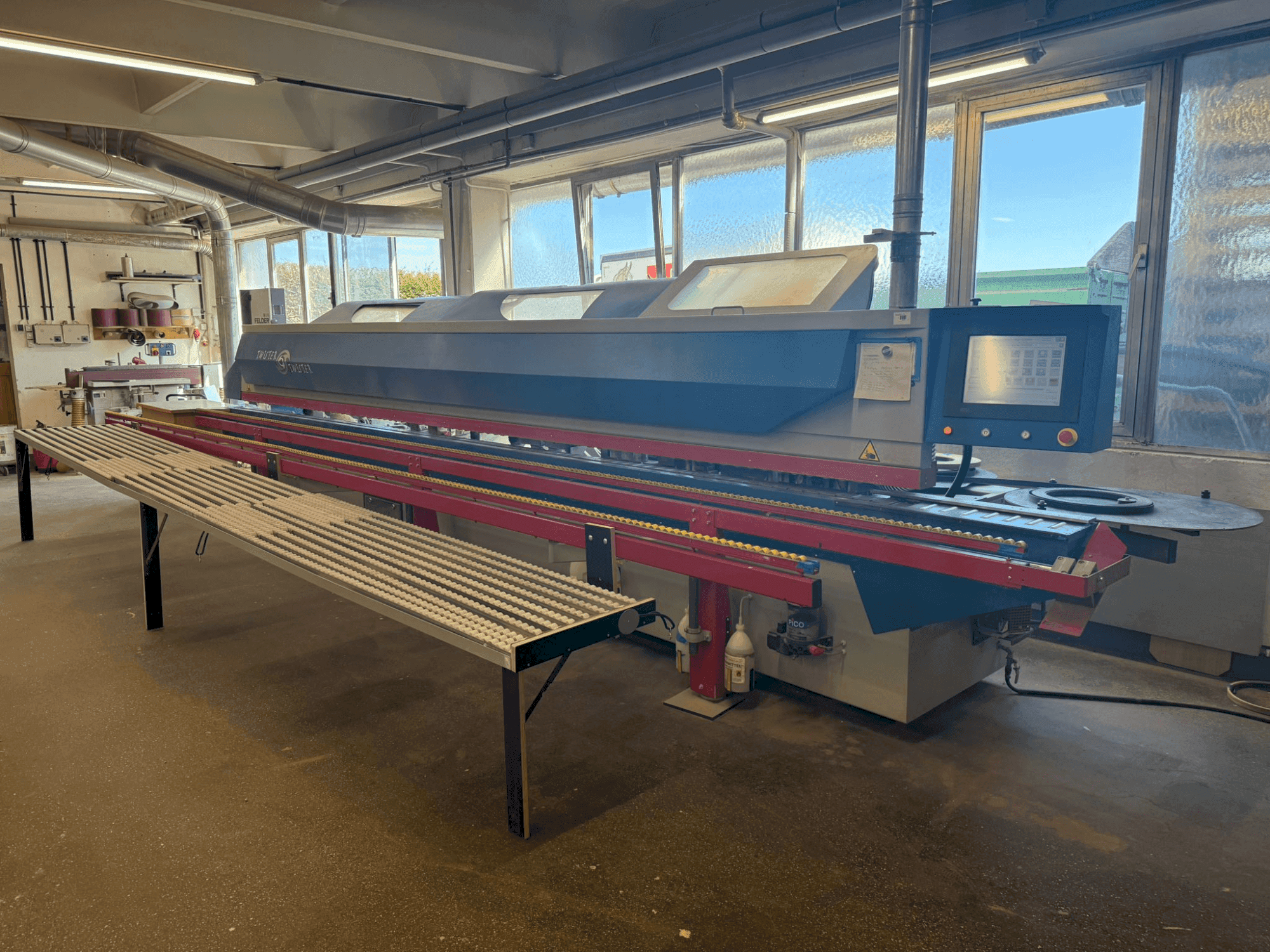 Masina OTT TWISTER eestvaade