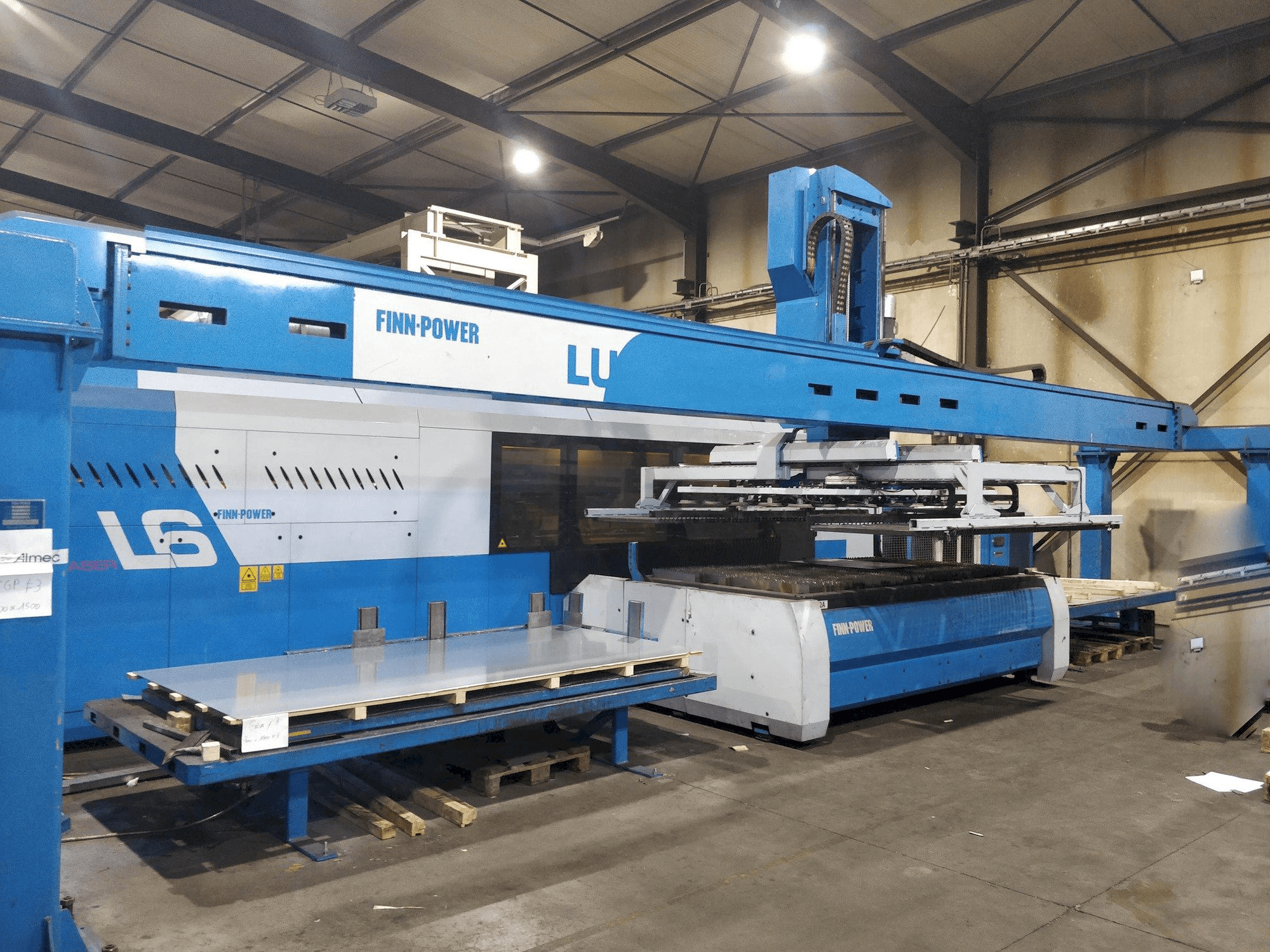 Masina Finn-Power L6 eestvaade