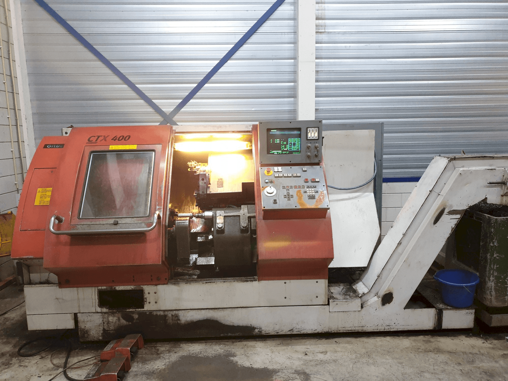 Masina Gildemeister CTX 400 eestvaade