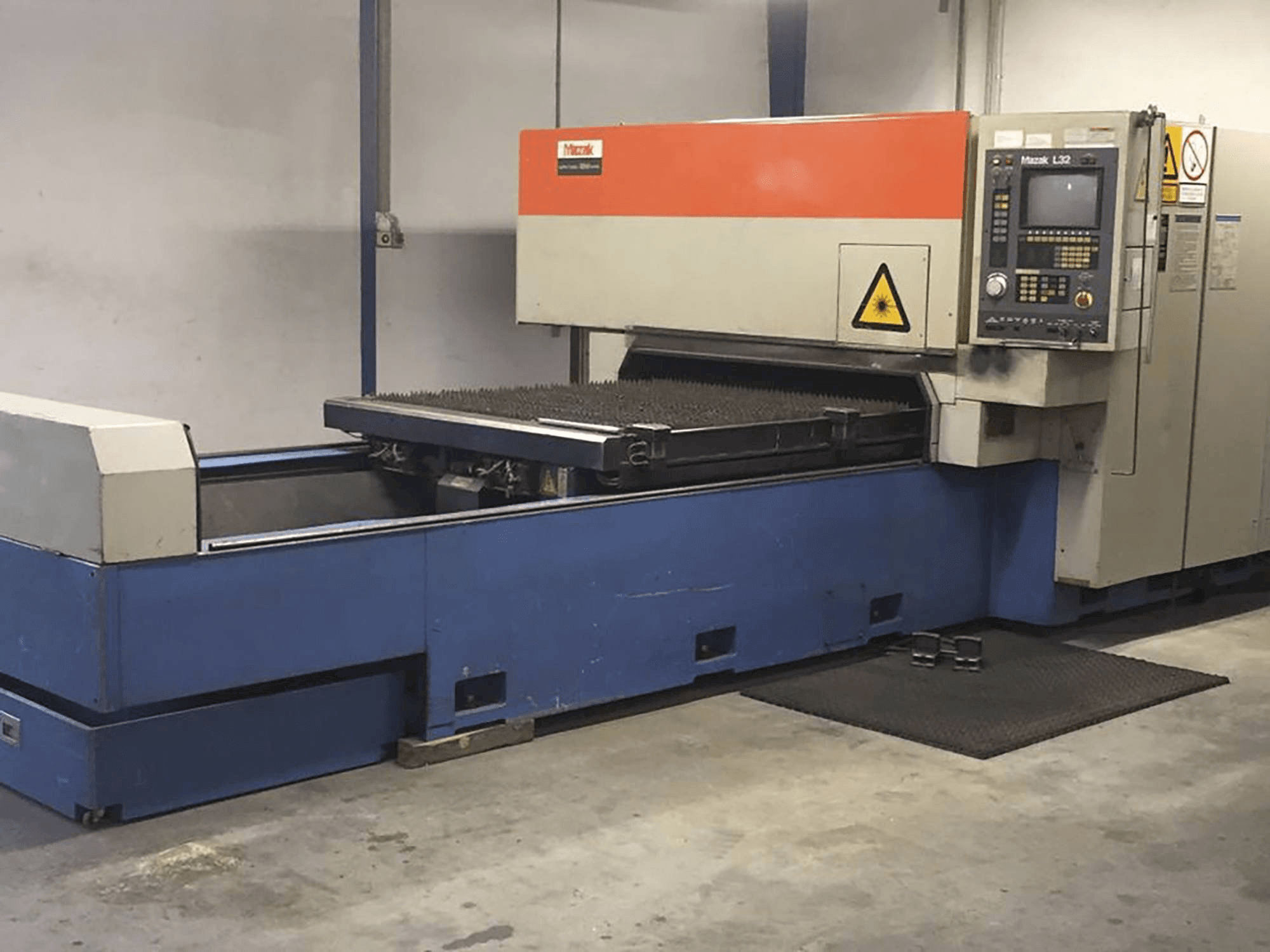 Masinavaade Mazak SUPERTURBO X510 paremalt