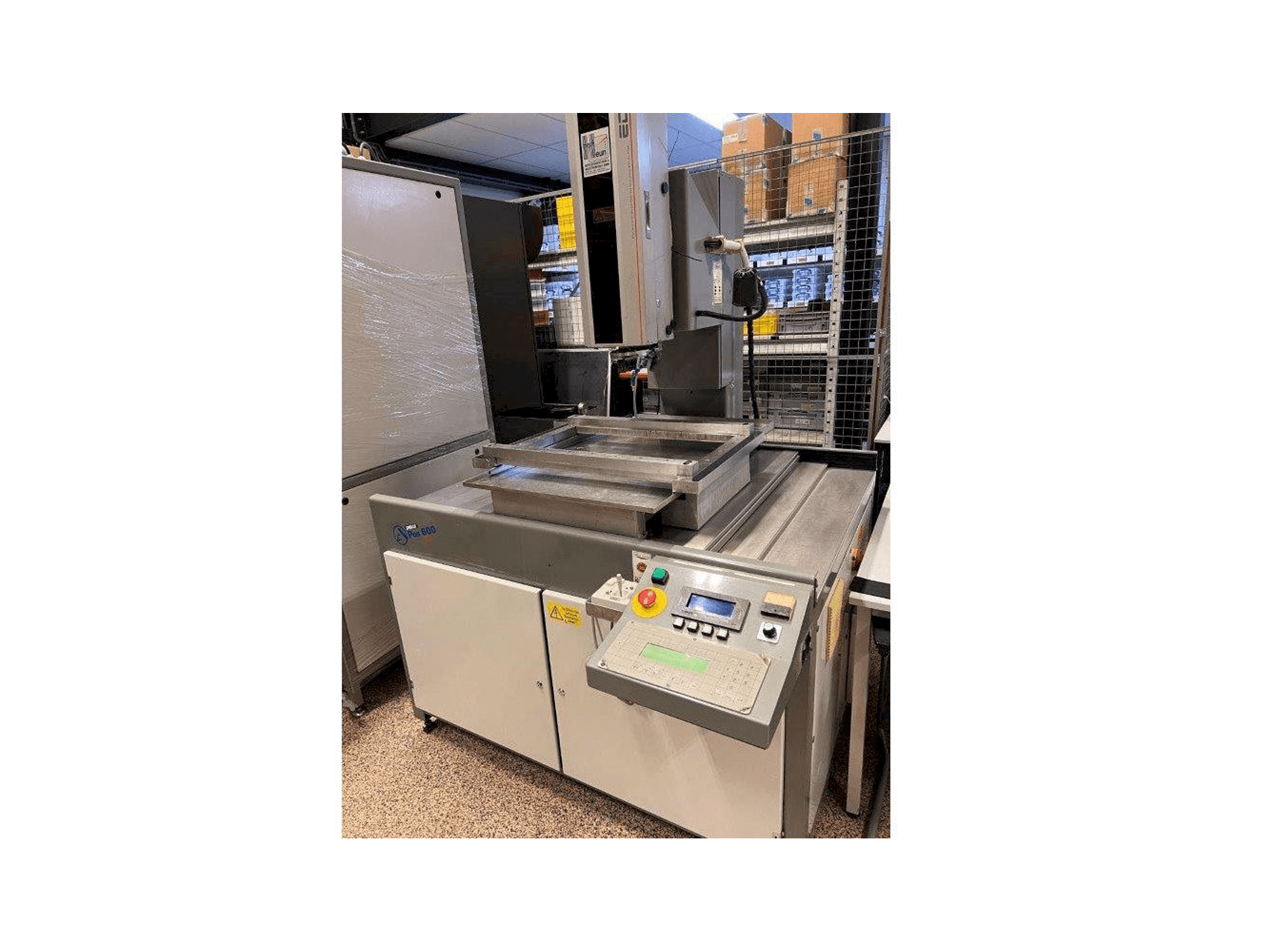 Masina Apos 600 eestvaade