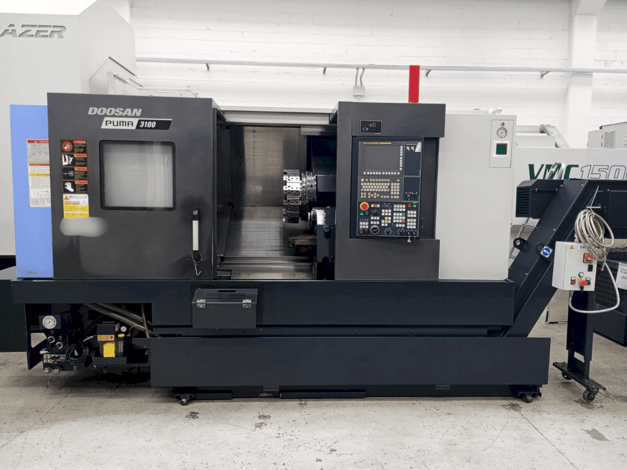 Masina DOOSAN PUMA 3100 eestvaade