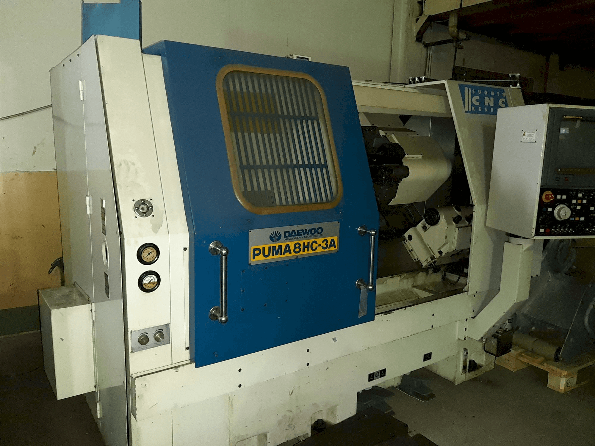 Masina DAEWOO PUMA 8HC-3A eestvaade