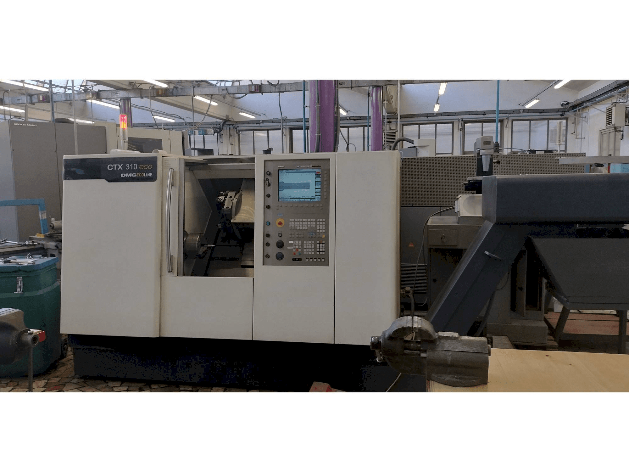 Masina DMG CTX 310 ecoline eestvaade