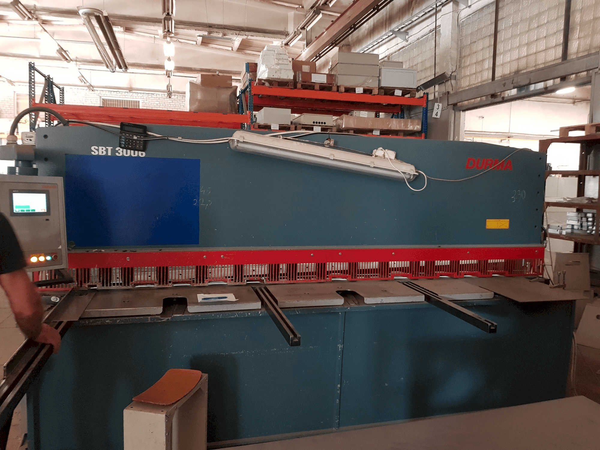 Masina Durma SBT 3006 eestvaade