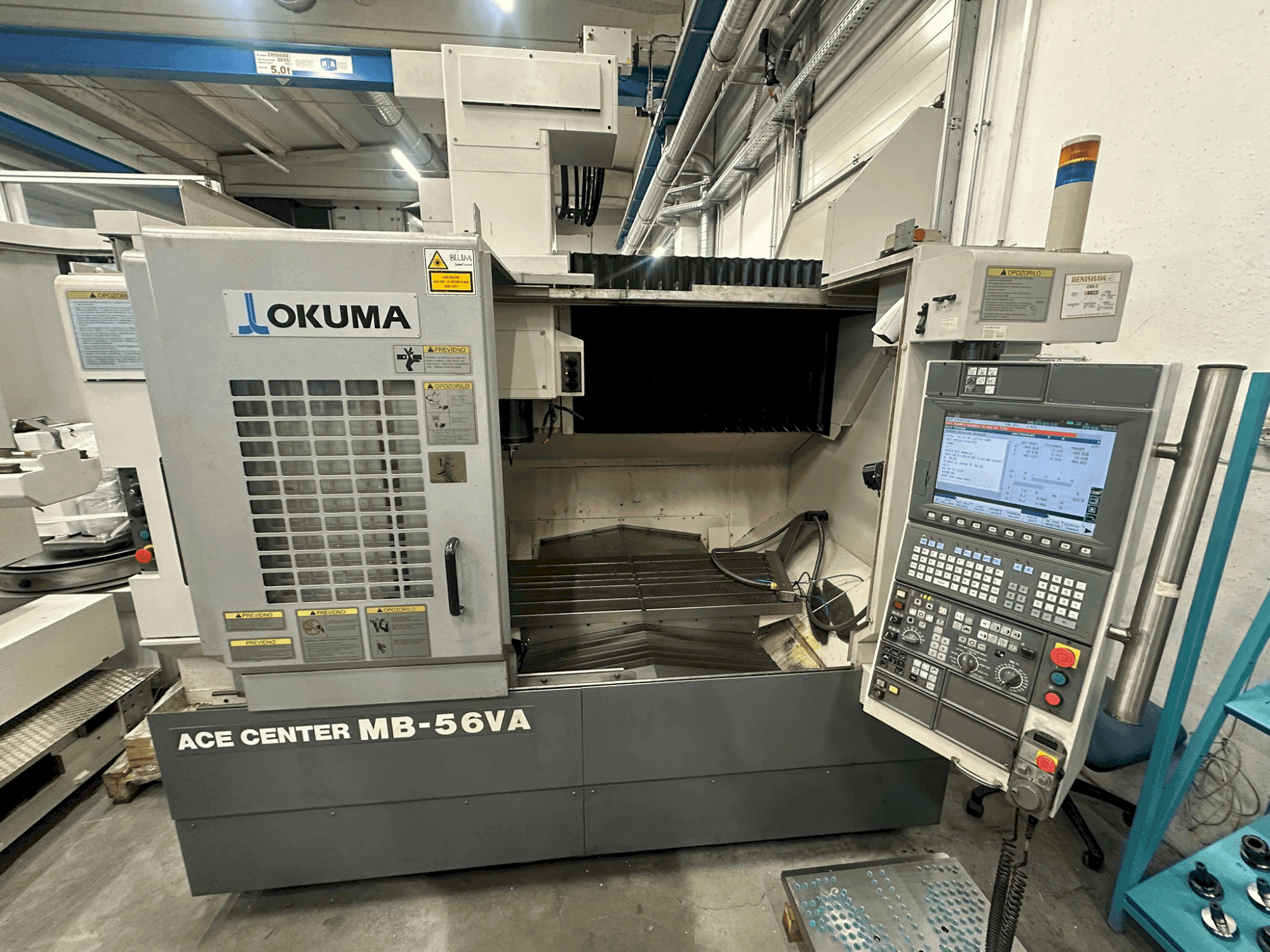 Masina Okuma MB-56 VA eestvaade